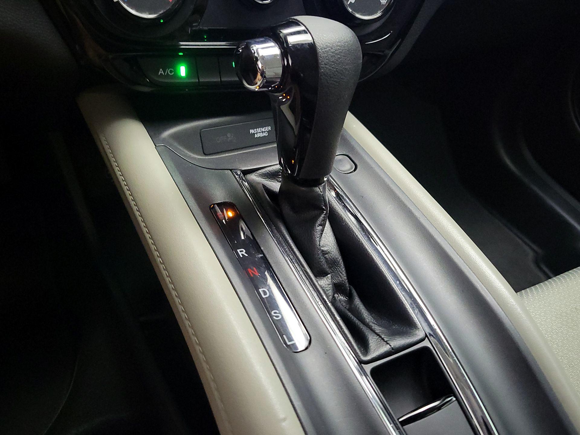 Thumbnail: 2022 Honda HR-V - 17