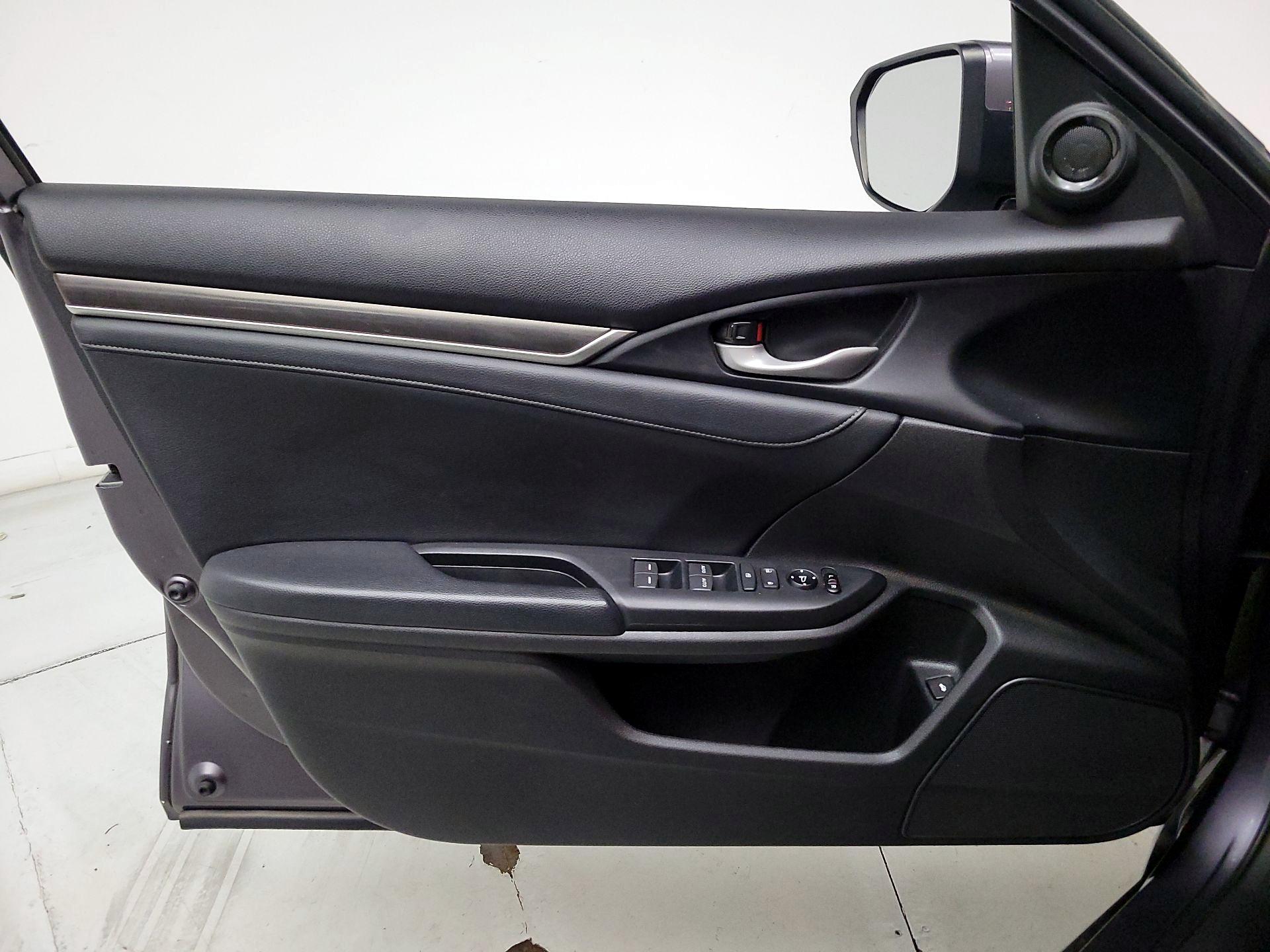 Thumbnail: 2020 Honda Civic - 12