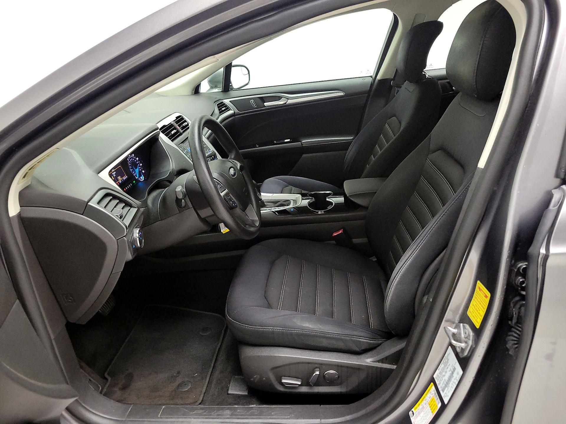 Thumbnail: 2014 Ford Fusion - 11