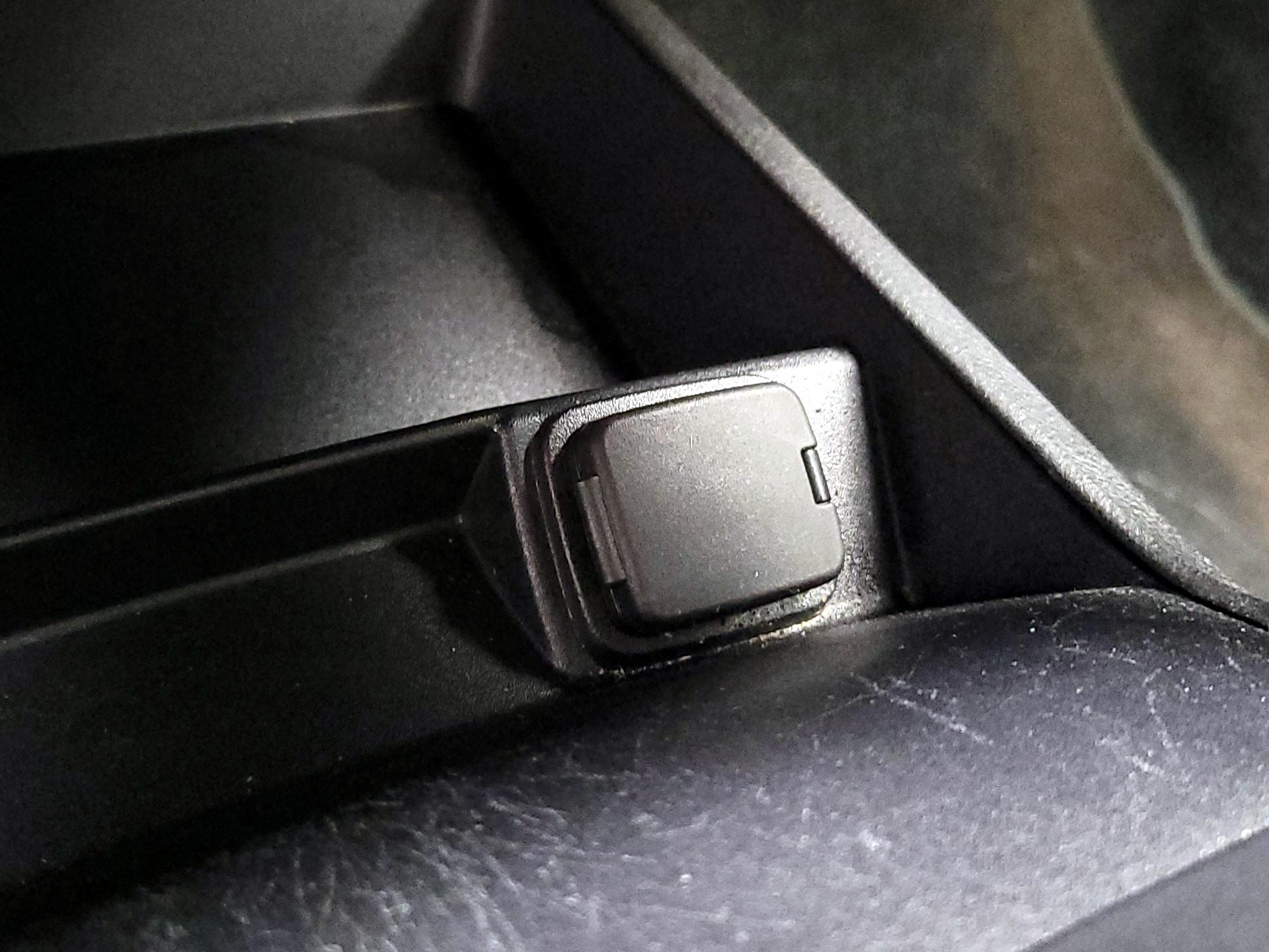 Thumbnail: 2014 Ford Fusion - 17