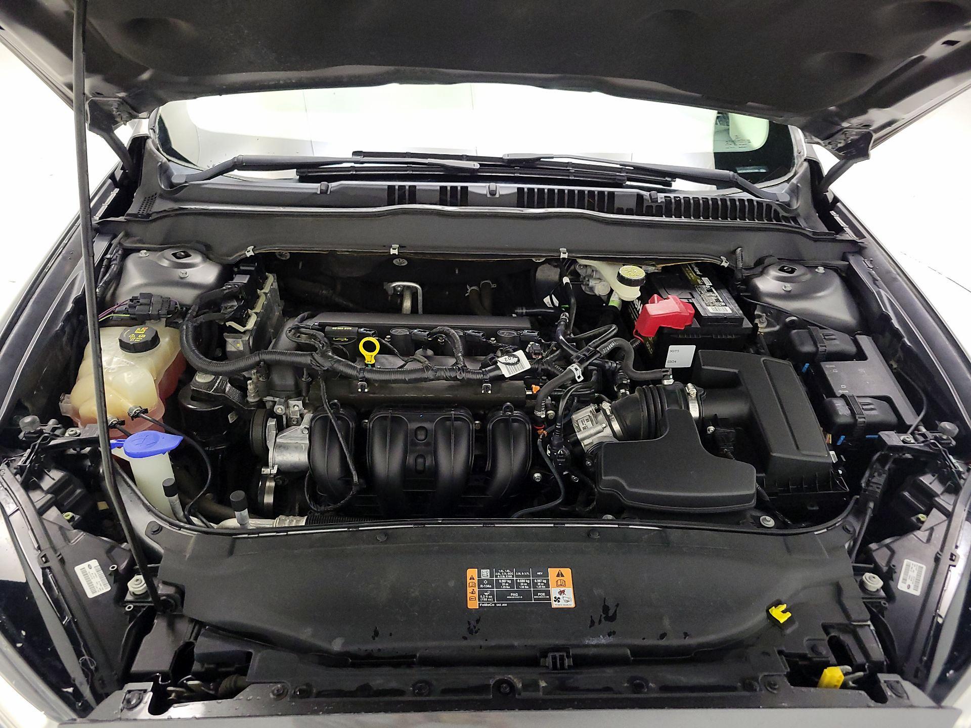 Thumbnail: 2014 Ford Fusion - 20