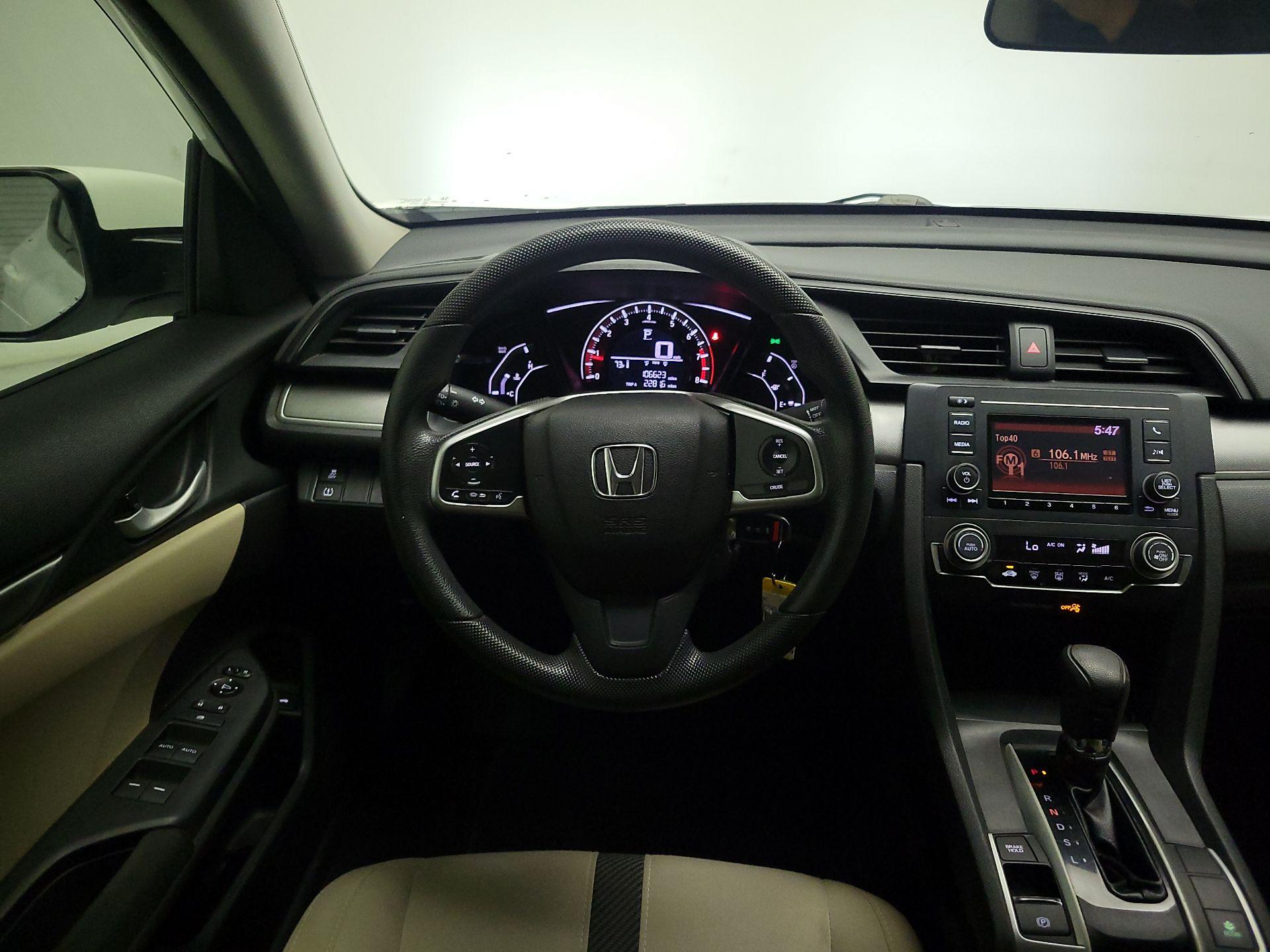 Thumbnail: 2016 Honda Civic - 10