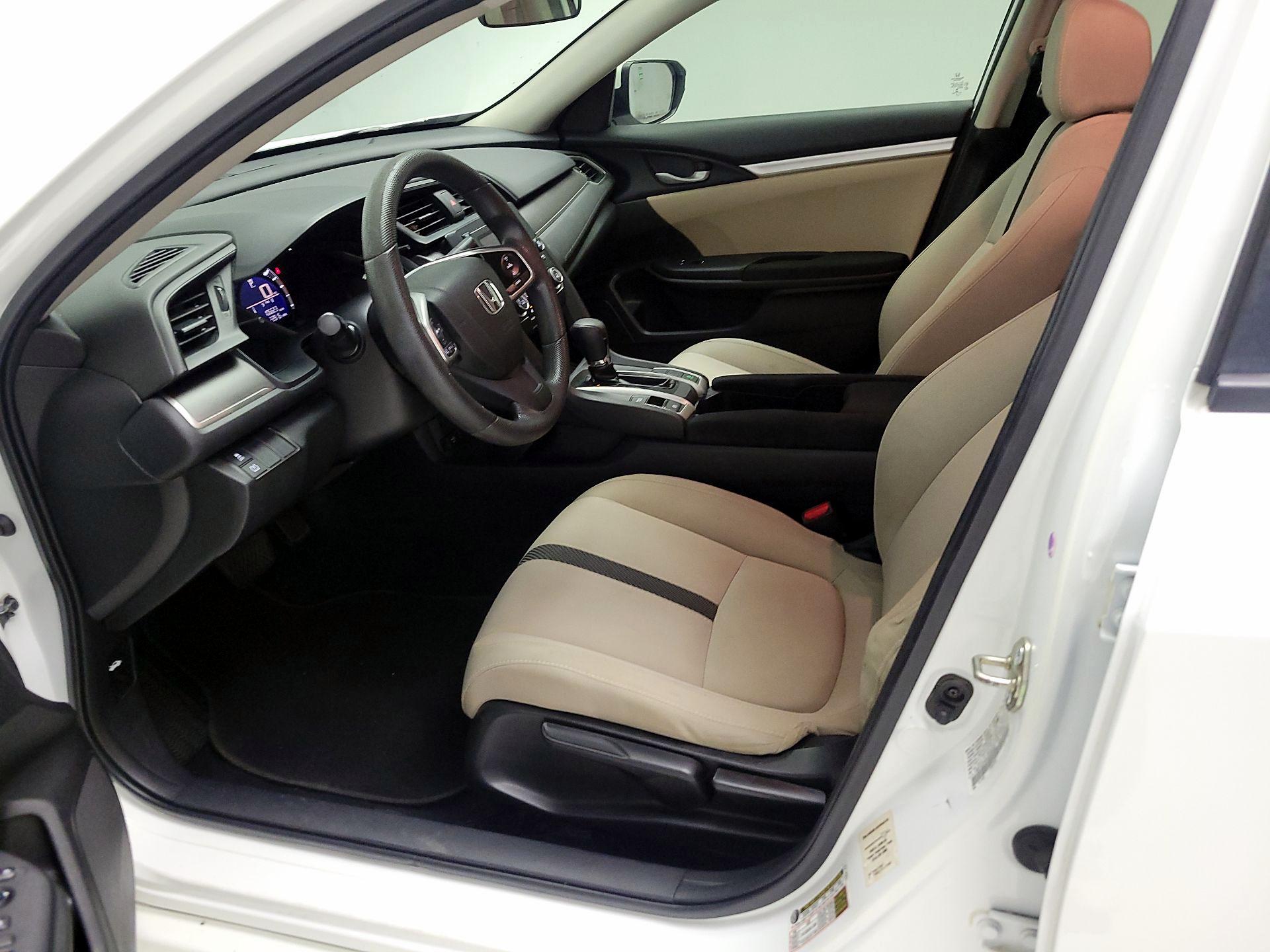 Thumbnail: 2016 Honda Civic - 11