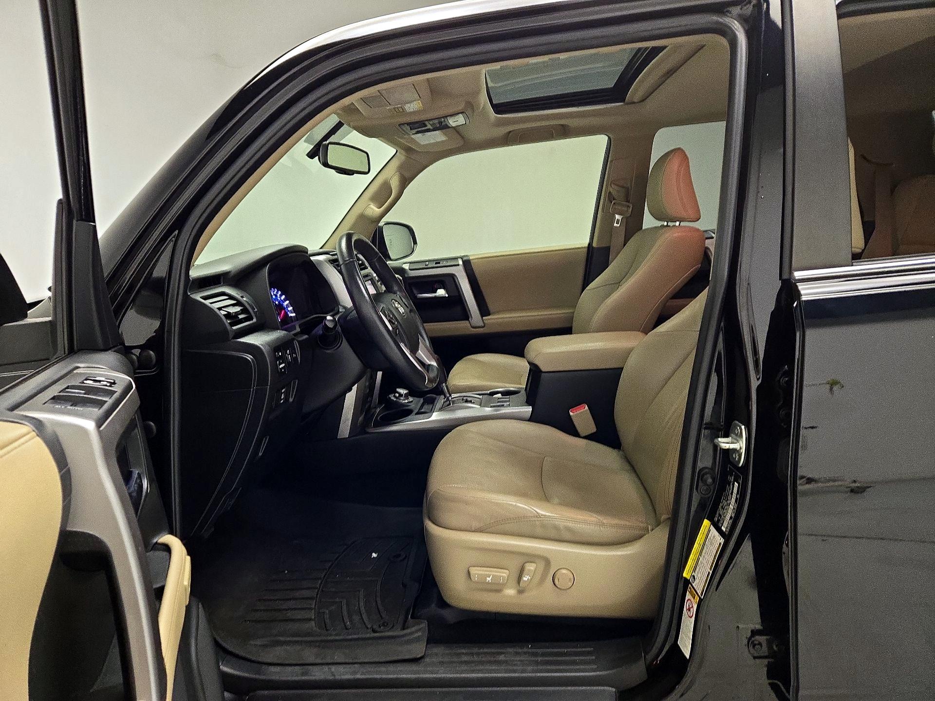 Thumbnail: 2017 Toyota 4Runner - 11