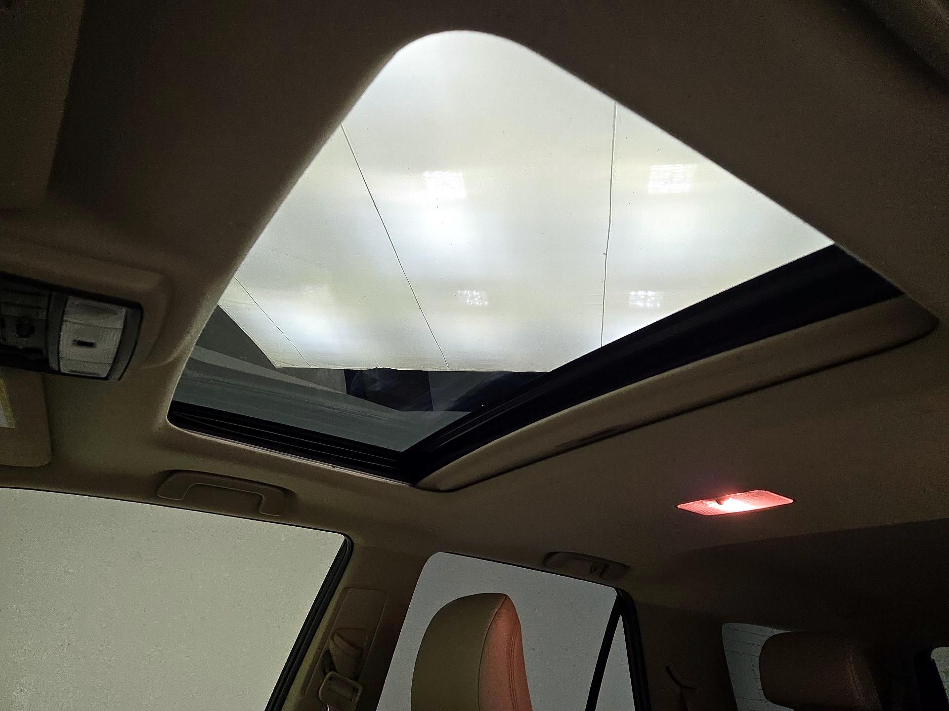 Thumbnail: 2017 Toyota 4Runner - 19