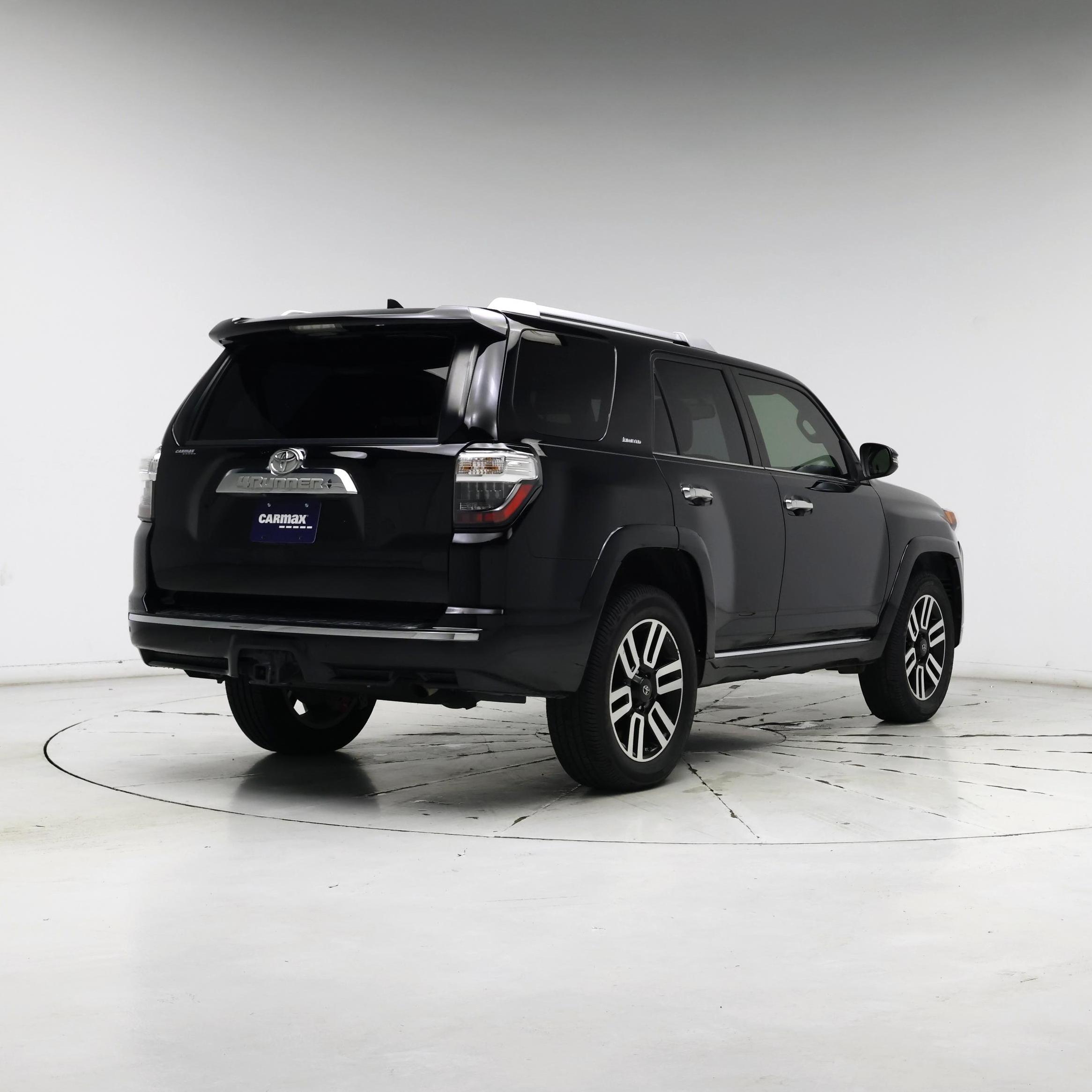 Thumbnail: 2017 Toyota 4Runner - 8