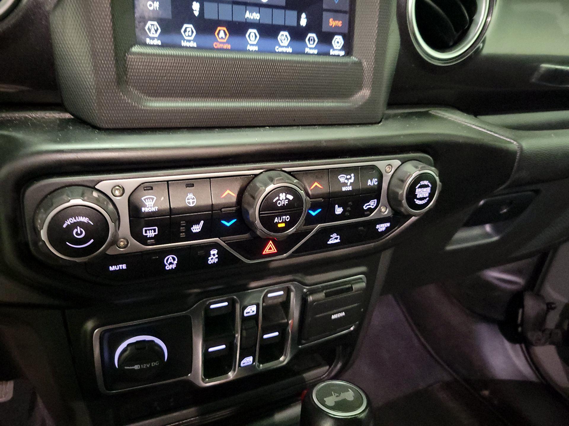 Thumbnail: 2021 Jeep Wrangler - 16