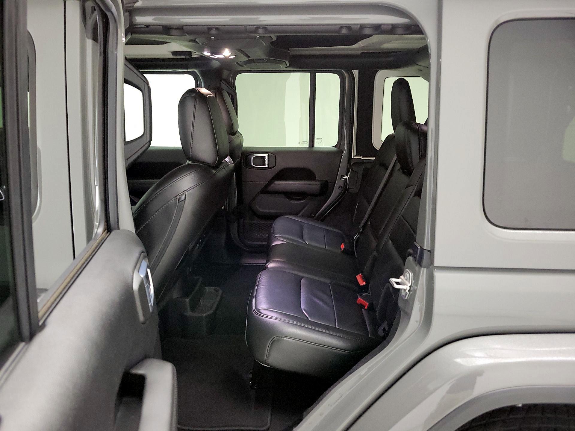 Thumbnail: 2021 Jeep Wrangler - 18