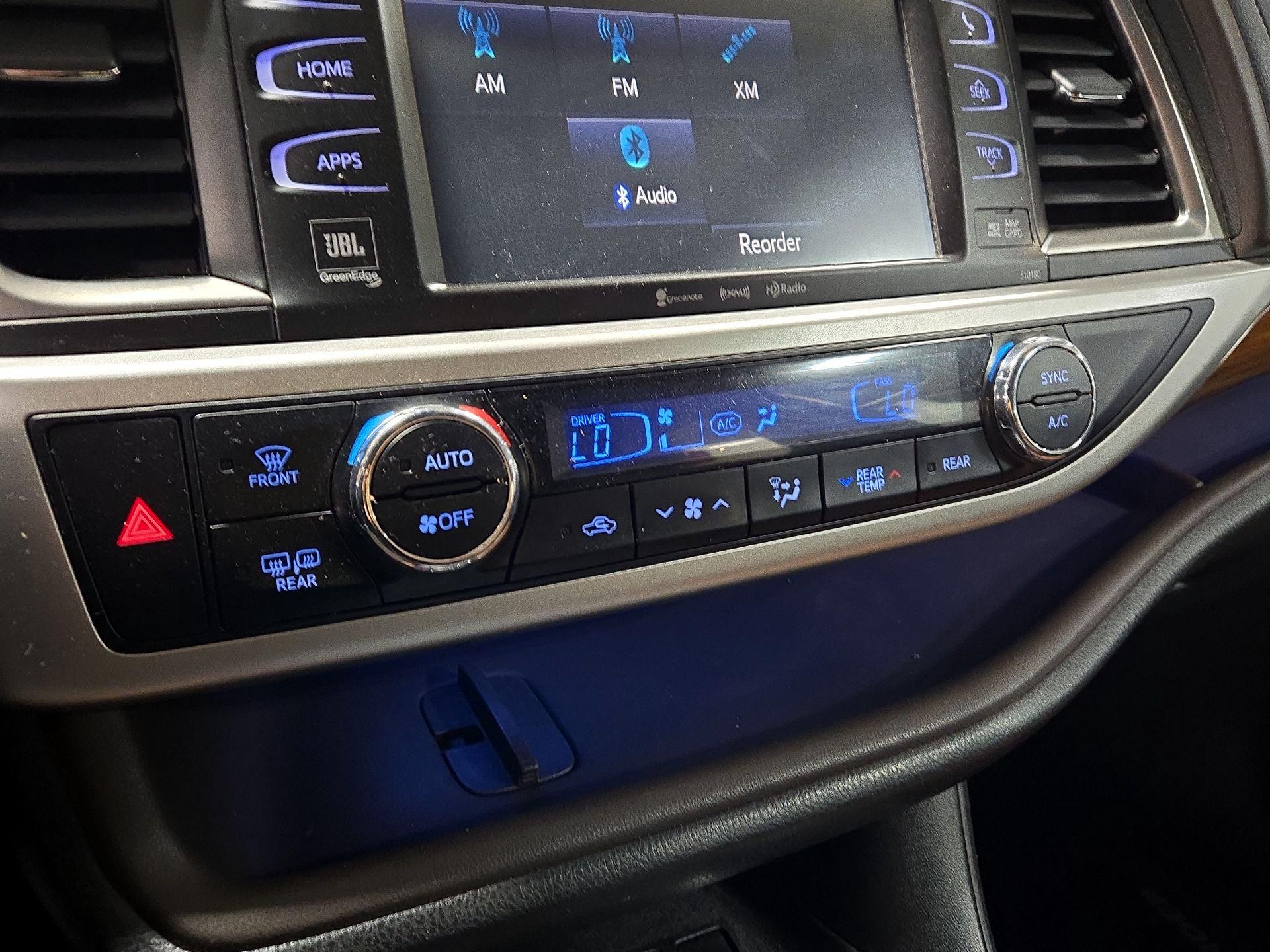 Thumbnail: 2017 Toyota Highlander - 16