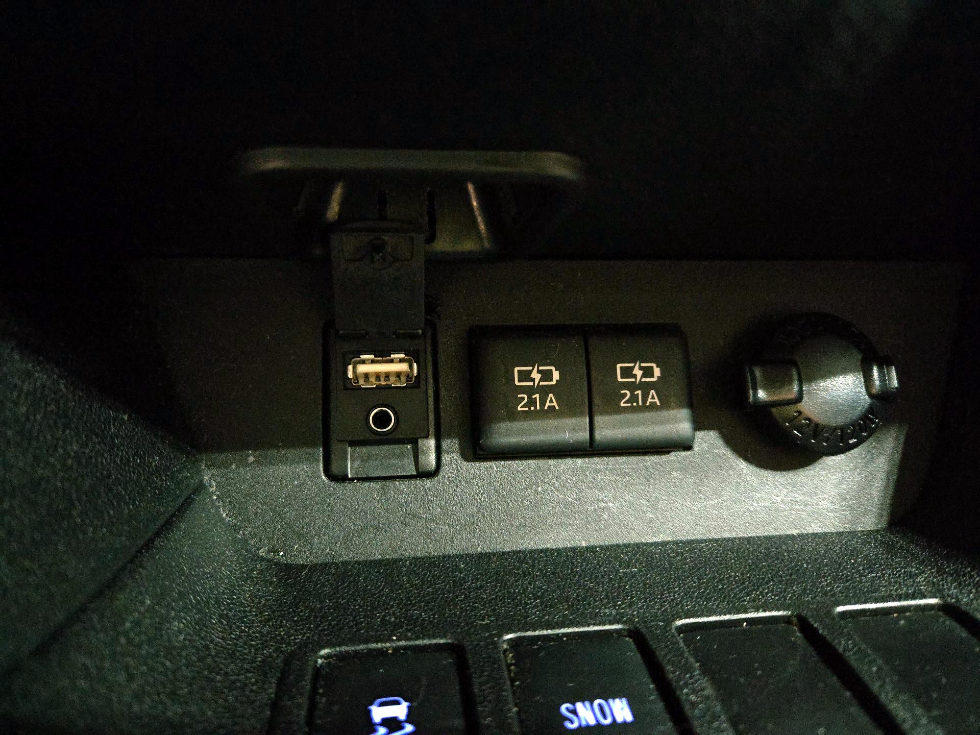 Thumbnail: 2017 Toyota Highlander - 18