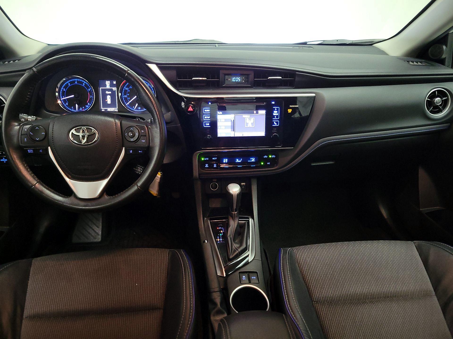 Thumbnail: 2017 Toyota Corolla - 9