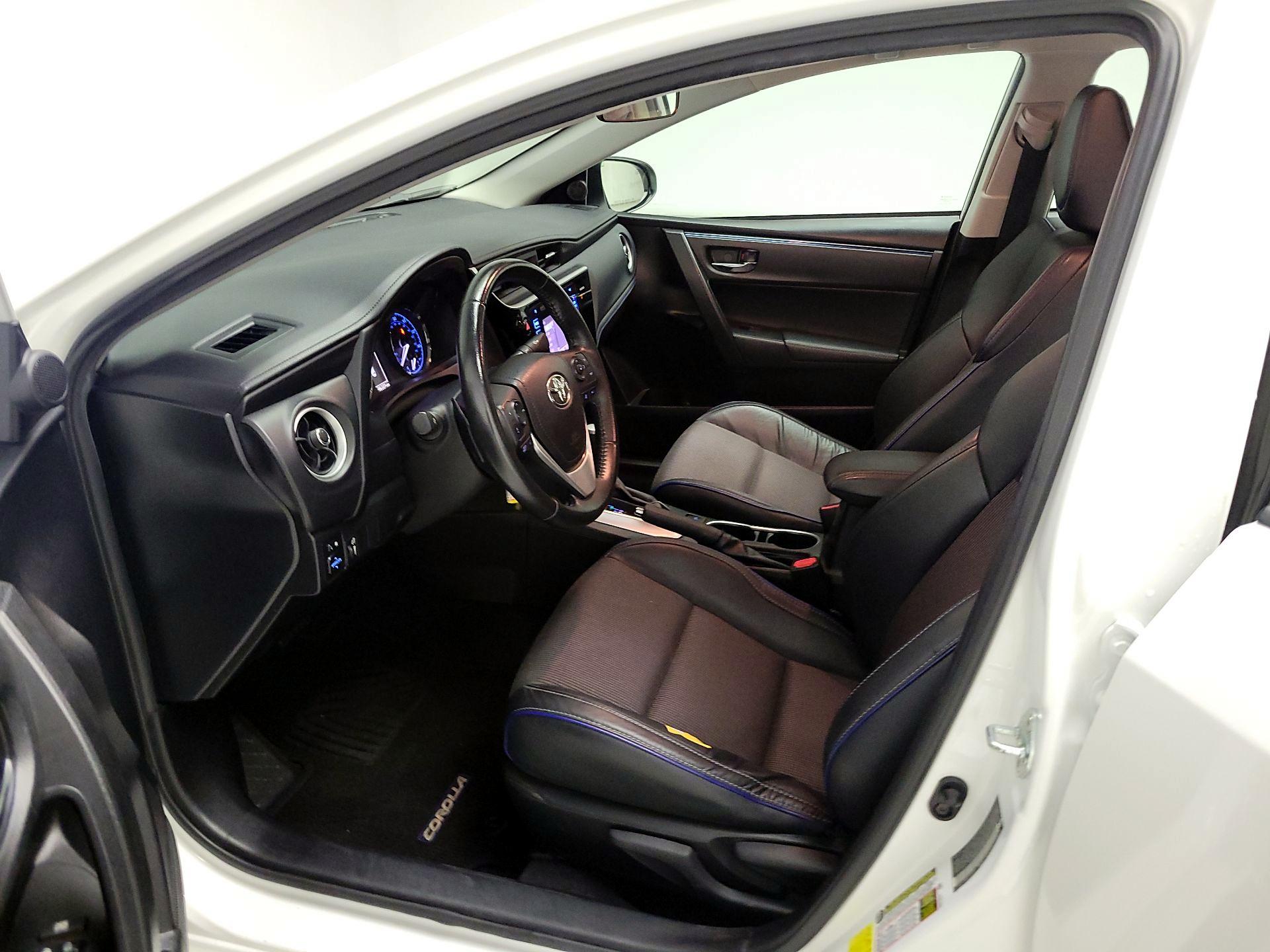 Thumbnail: 2017 Toyota Corolla - 11