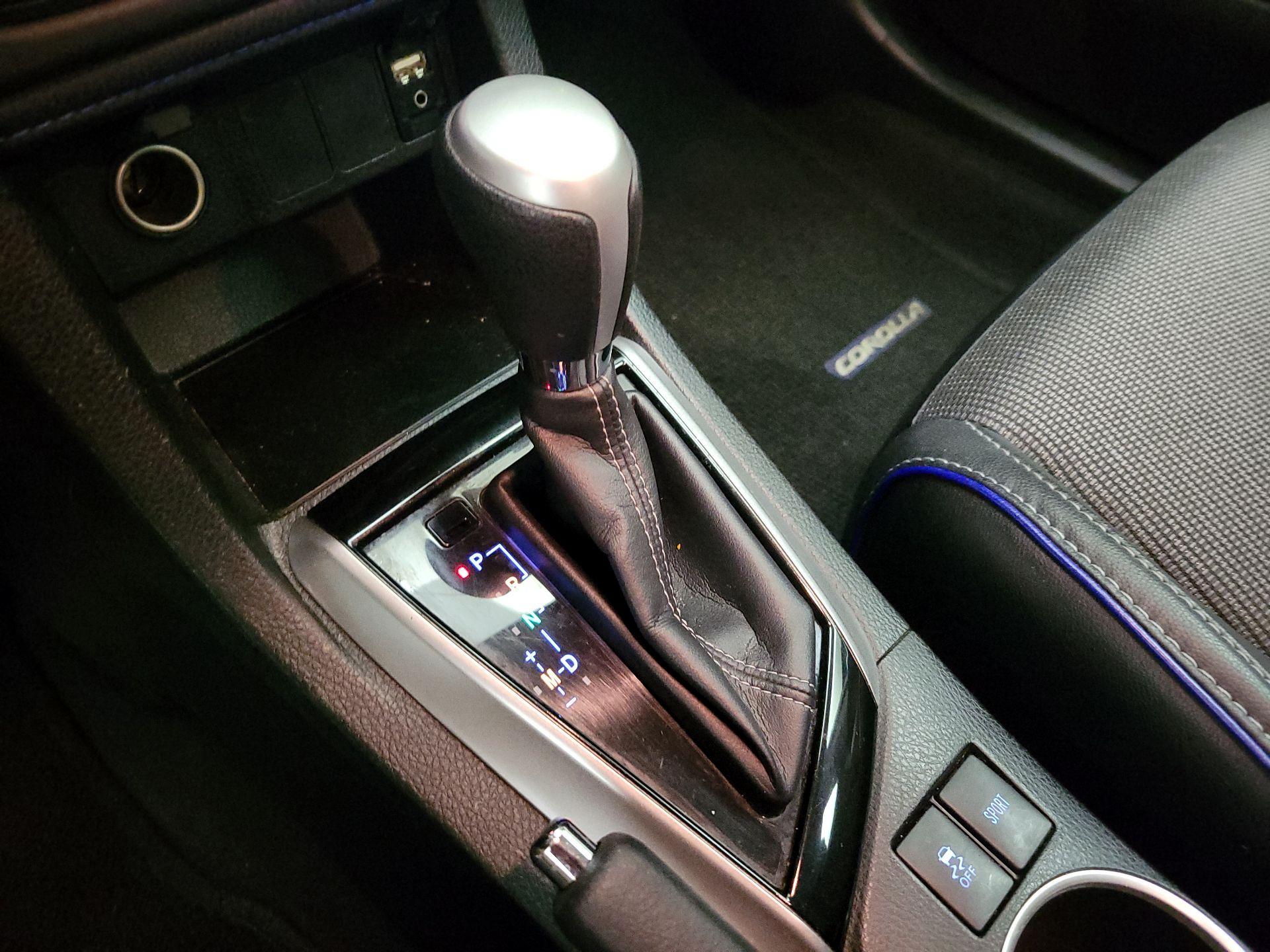 Thumbnail: 2017 Toyota Corolla - 17