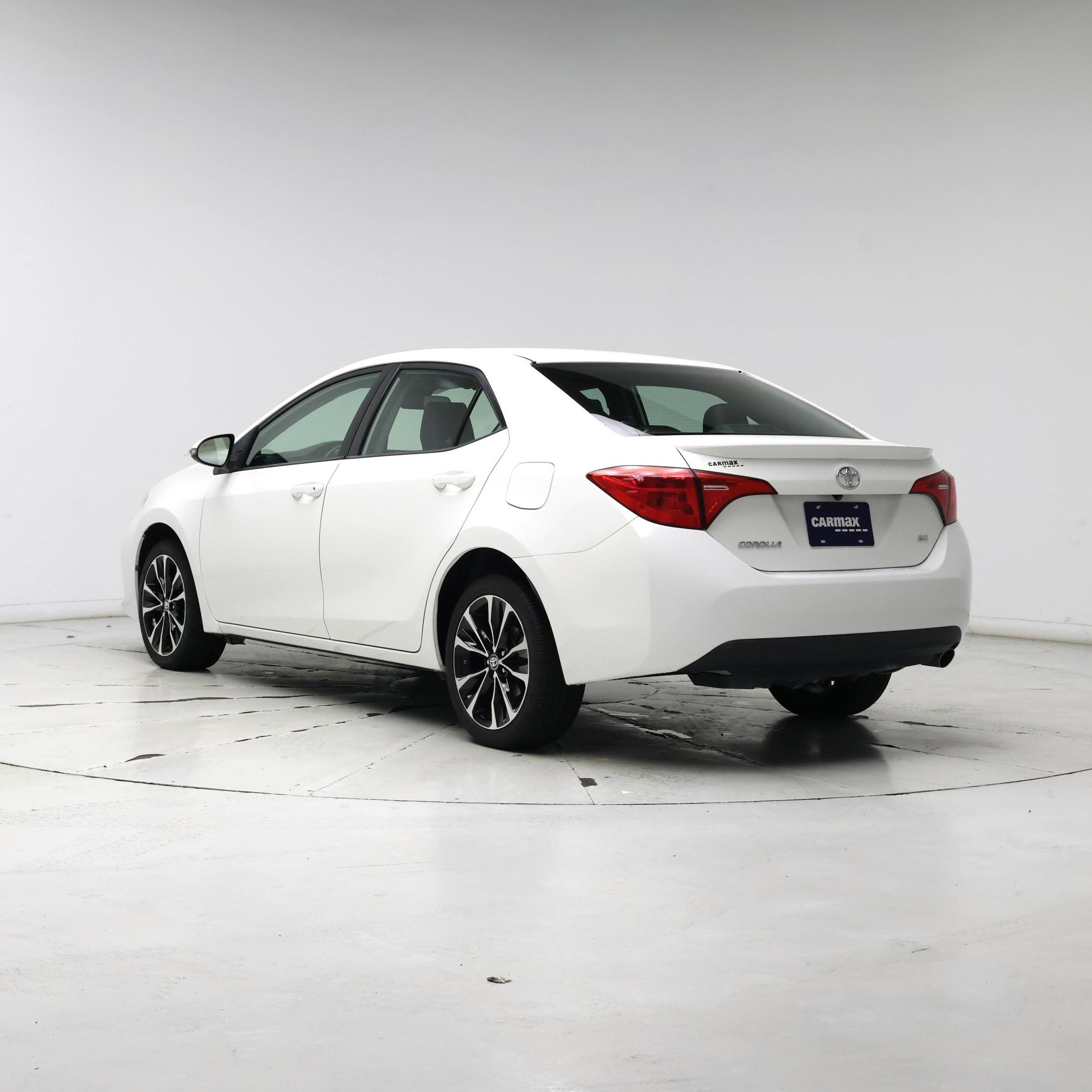 Thumbnail: 2017 Toyota Corolla - 2