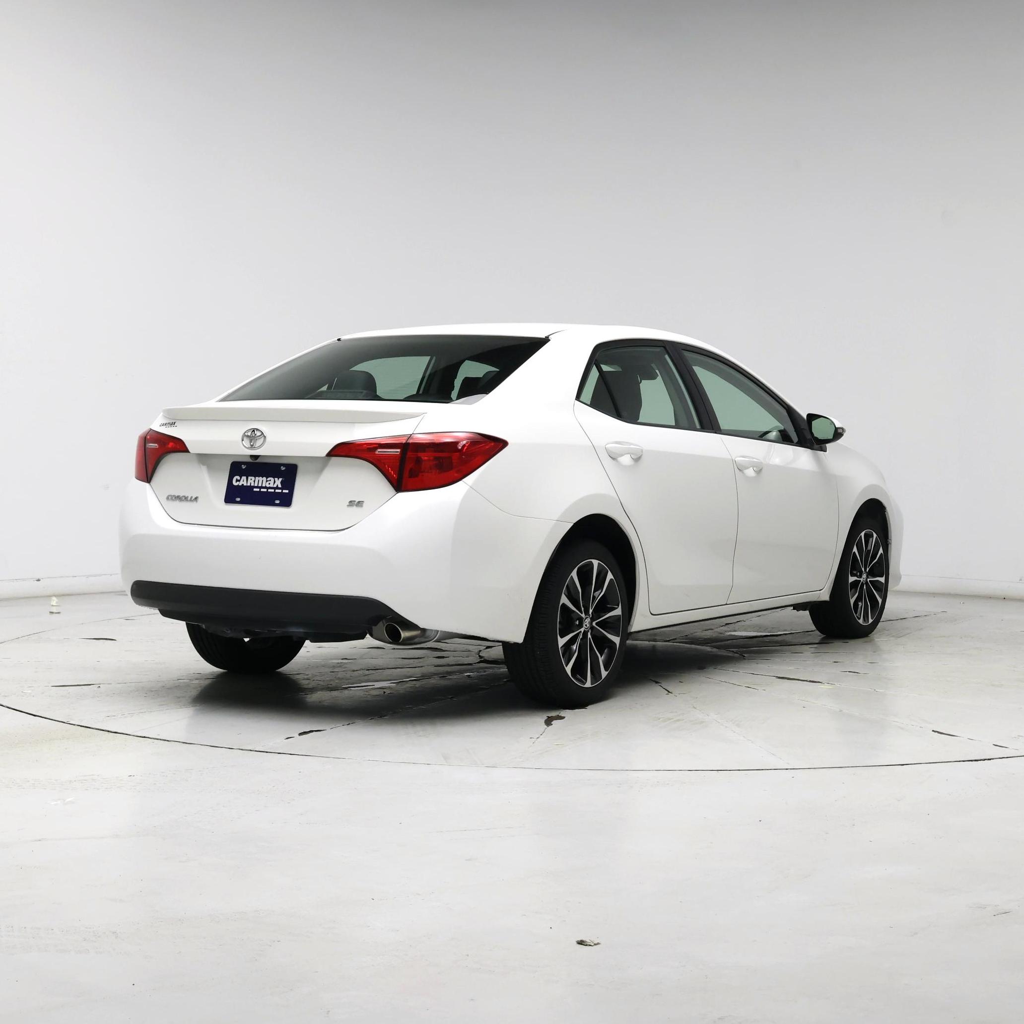 Thumbnail: 2017 Toyota Corolla - 8