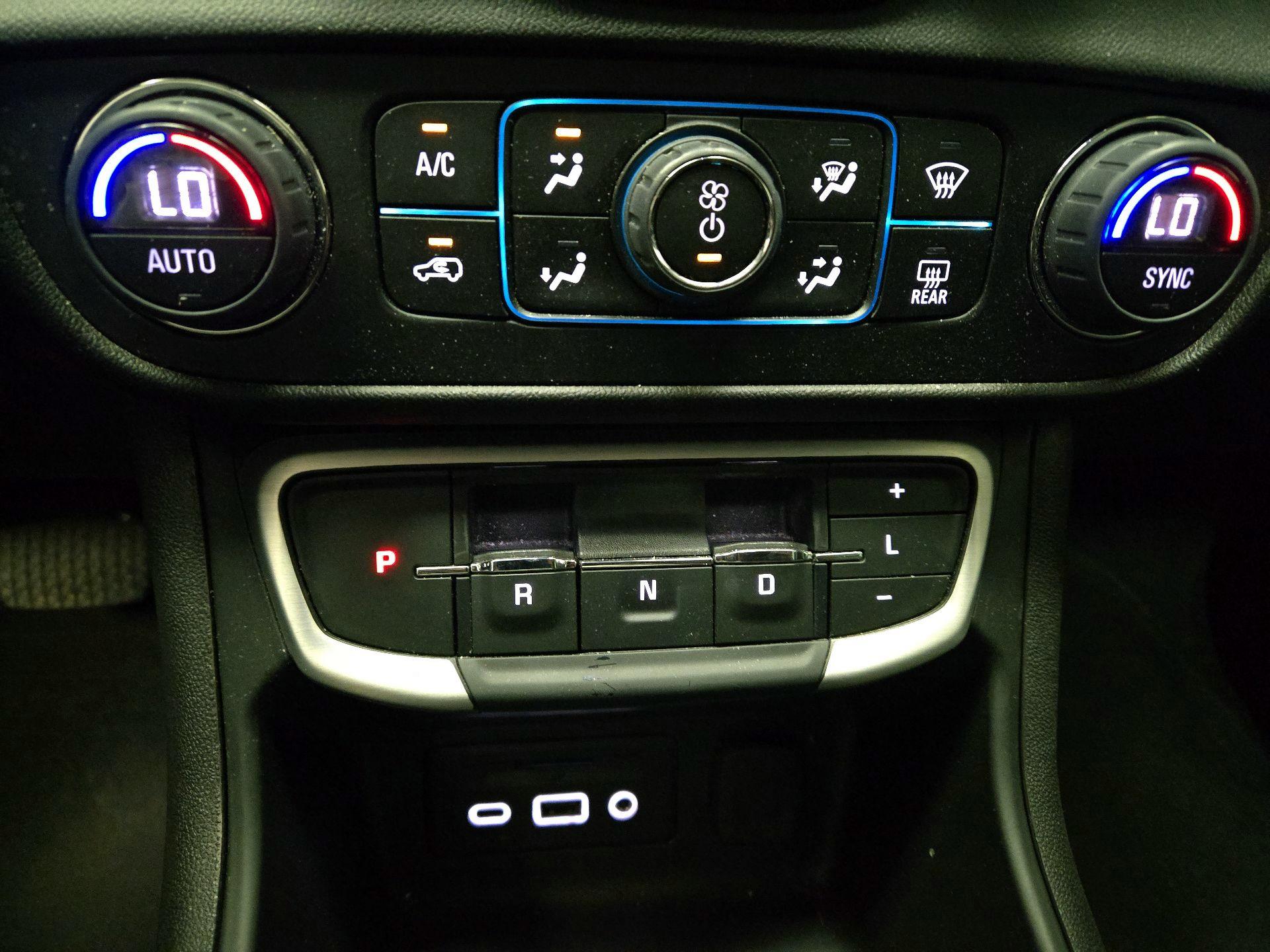 Thumbnail: 2024 GMC Terrain - 17