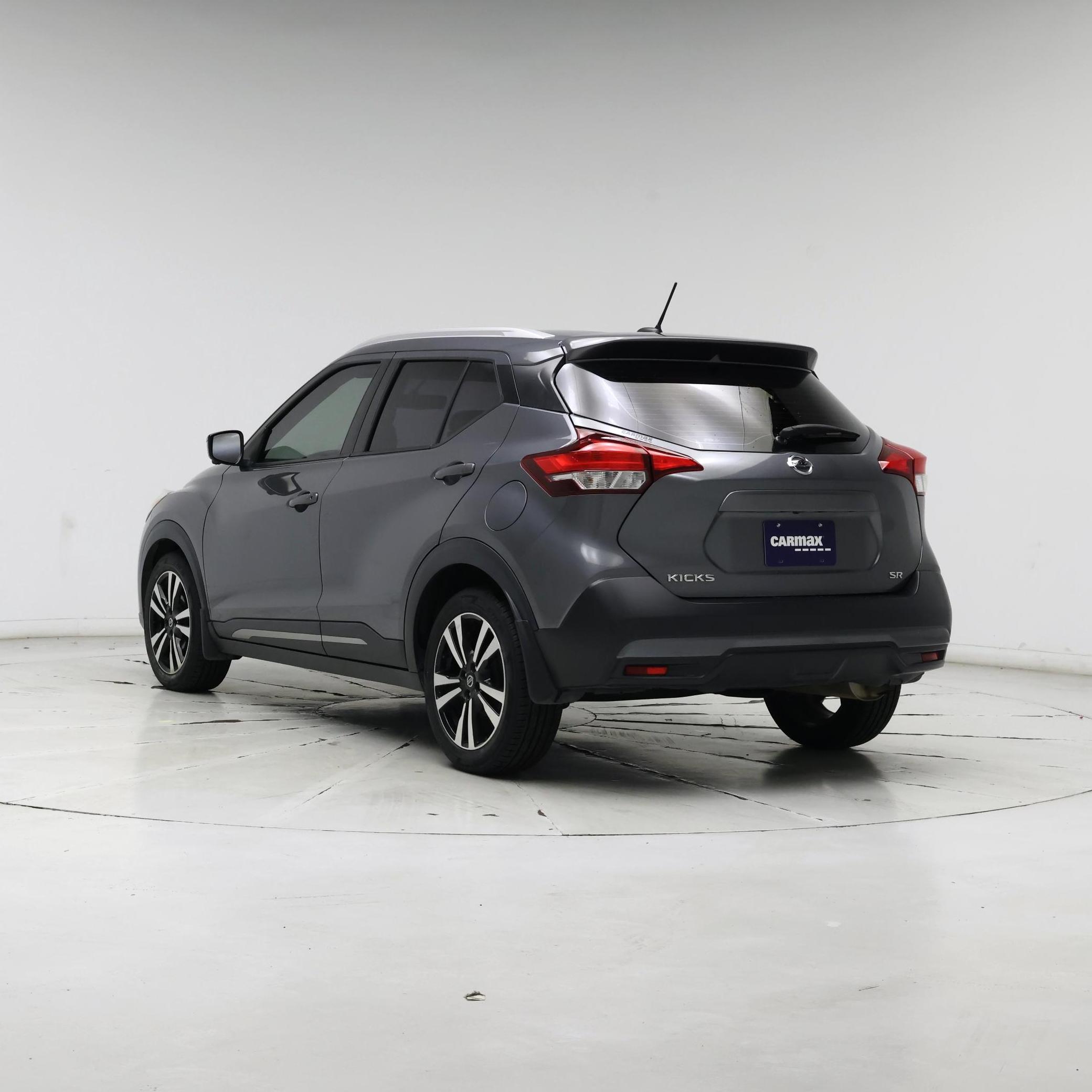 Thumbnail: 2019 Nissan Kicks - 2