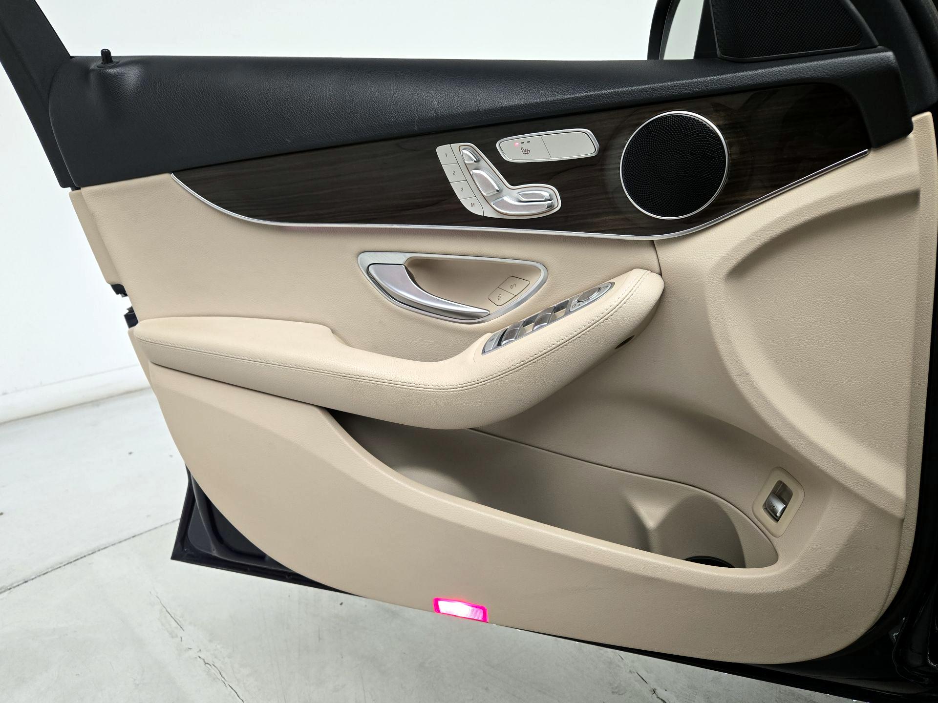 Thumbnail: 2019 Mercedes-Benz C-Class - 12