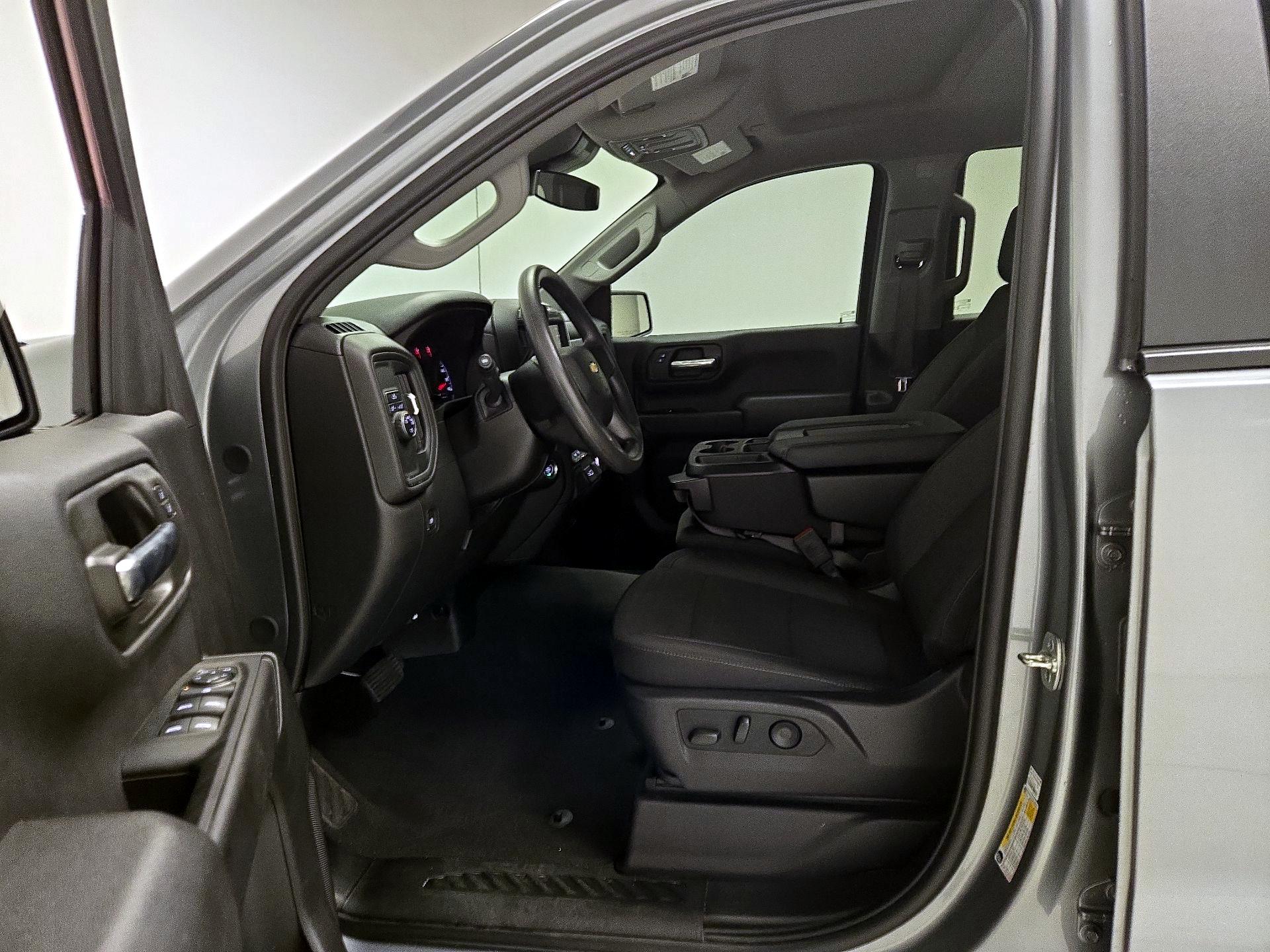 Thumbnail: 2025 Chevrolet Silverado 1500 - 11