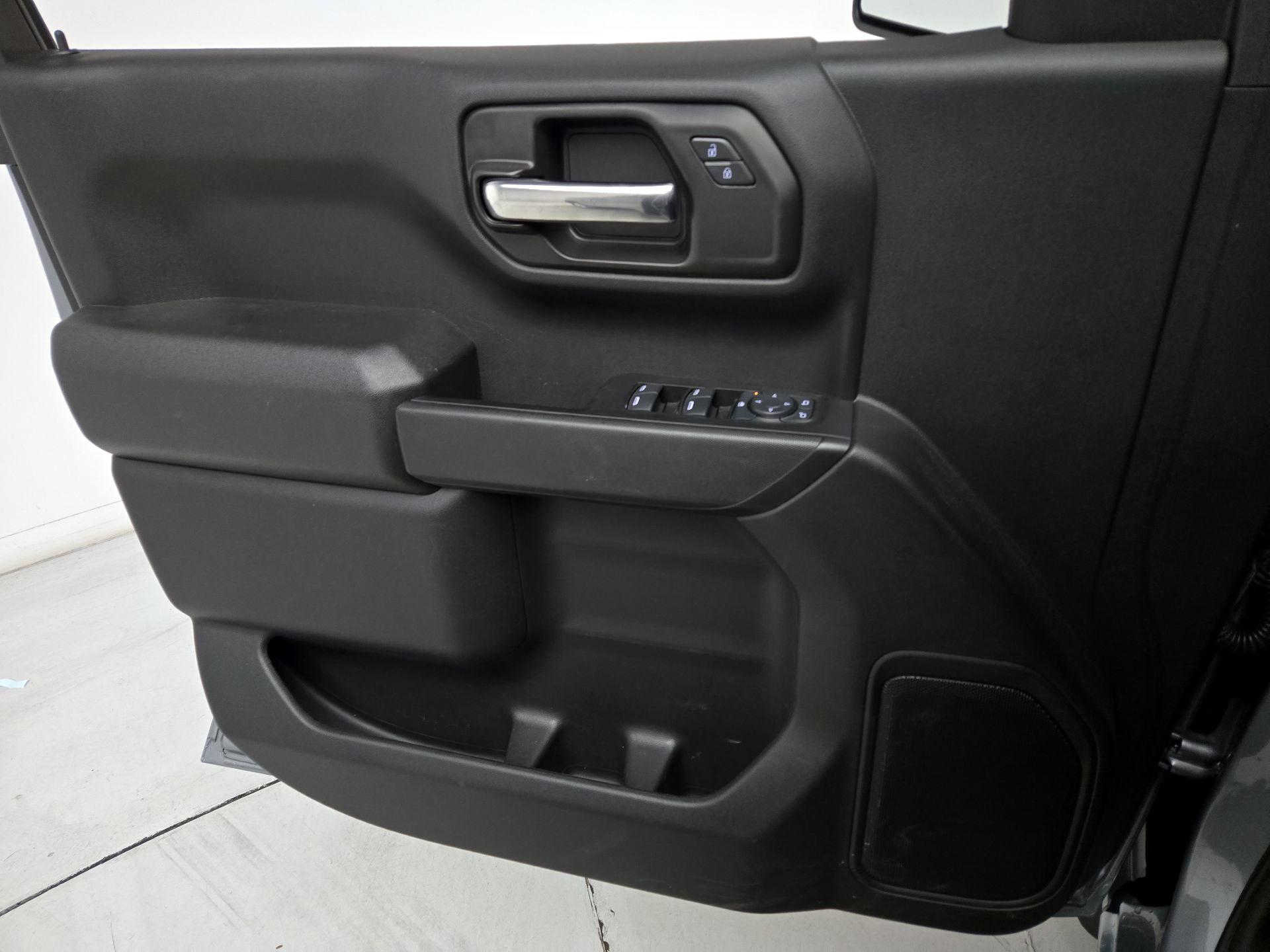 Thumbnail: 2025 Chevrolet Silverado 1500 - 12