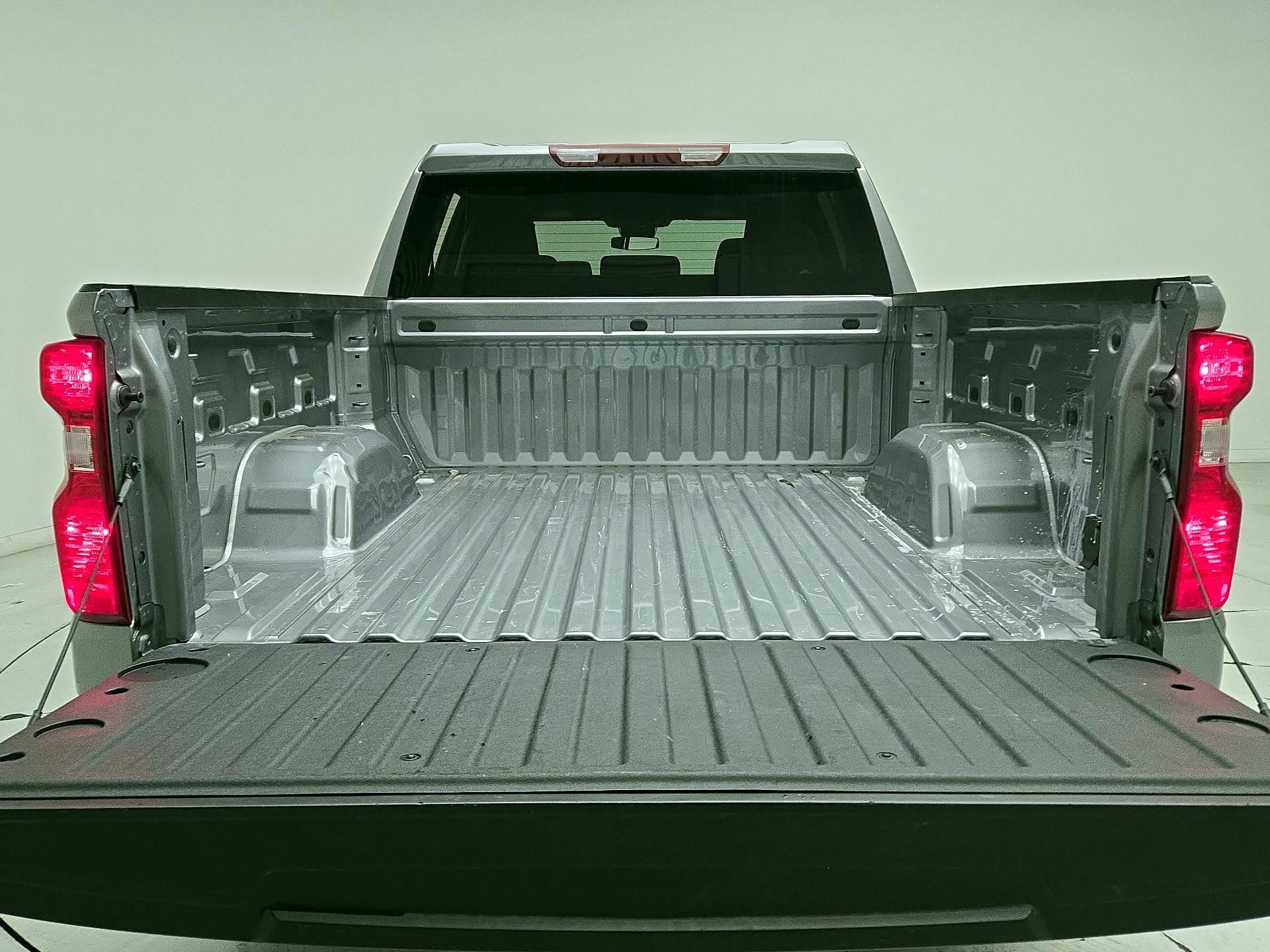 Thumbnail: 2025 Chevrolet Silverado 1500 - 20