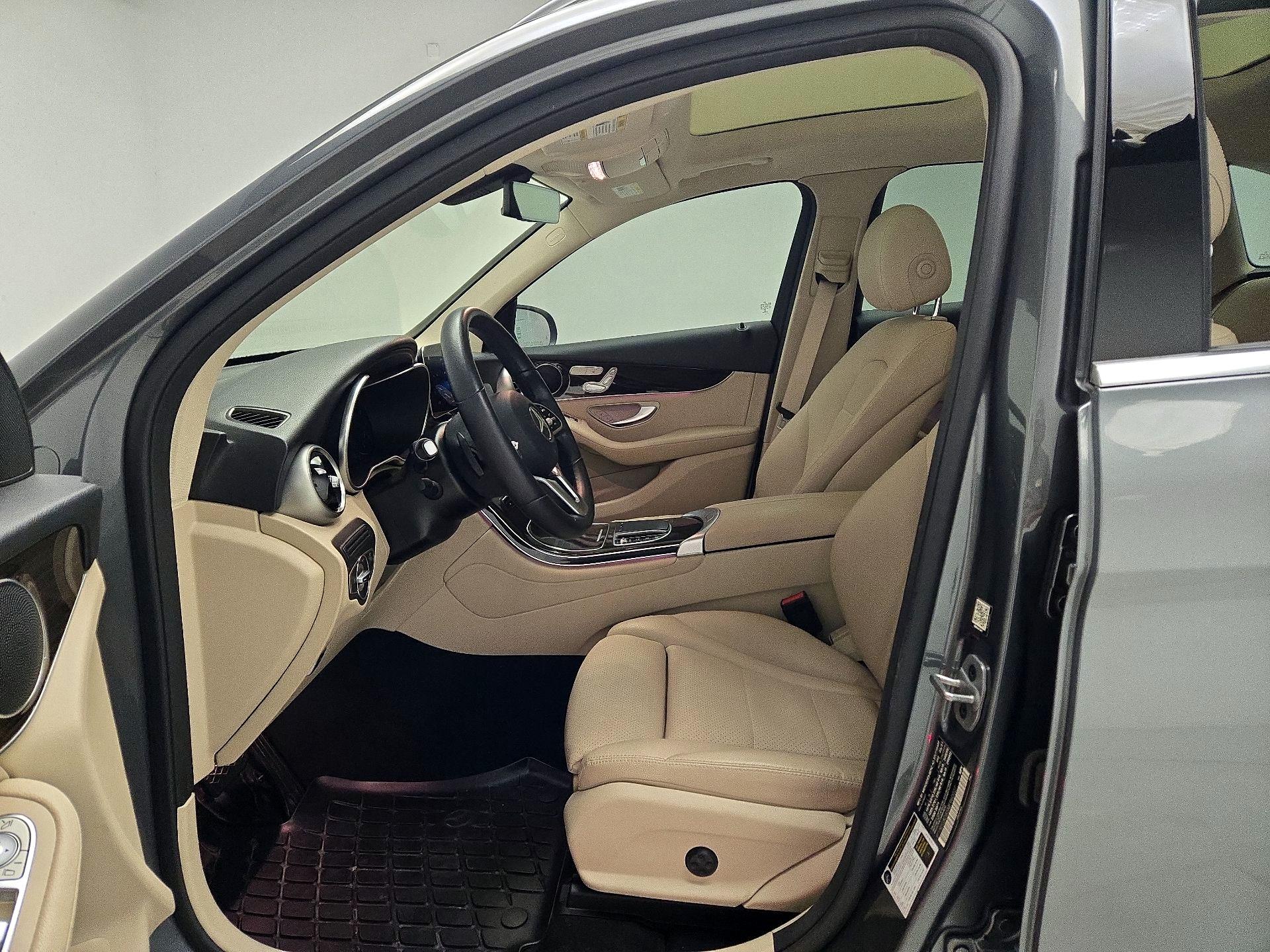 Thumbnail: 2021 Mercedes-Benz GLC - 11