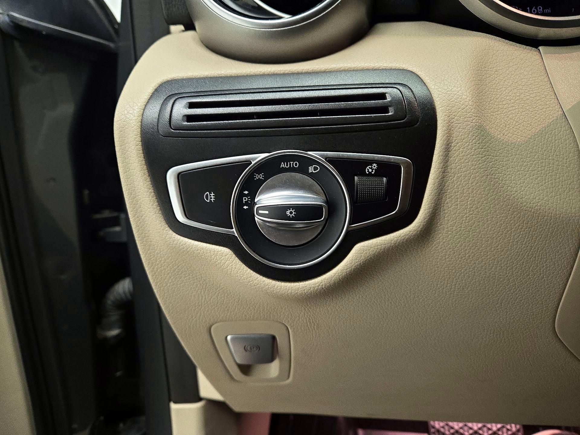 Thumbnail: 2021 Mercedes-Benz GLC - 13