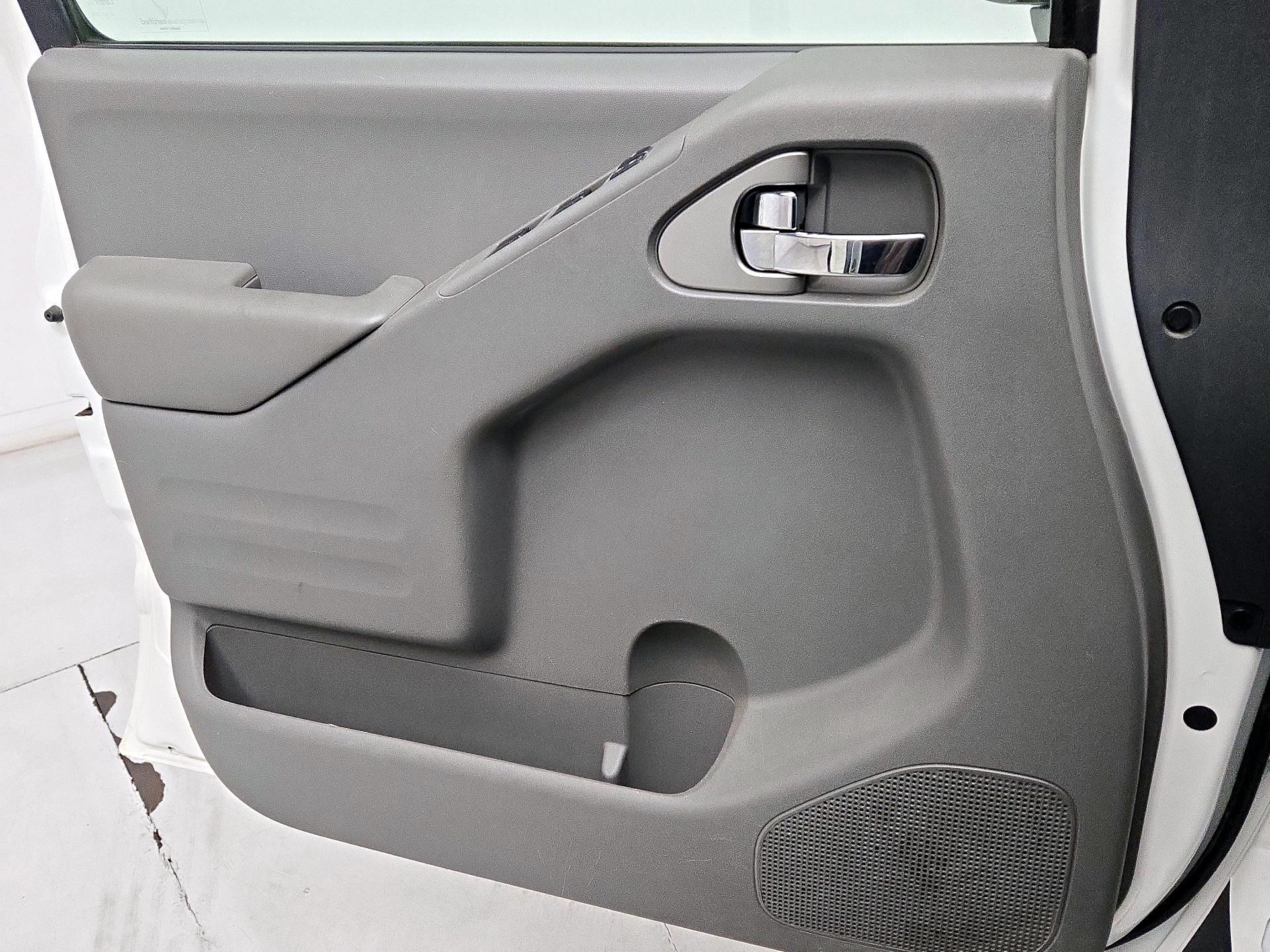 Thumbnail: 2019 Nissan Frontier - 12