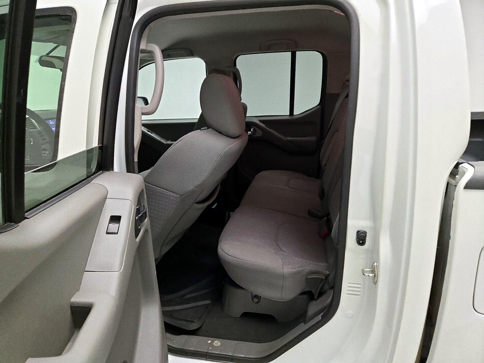 Thumbnail: 2019 Nissan Frontier - 19