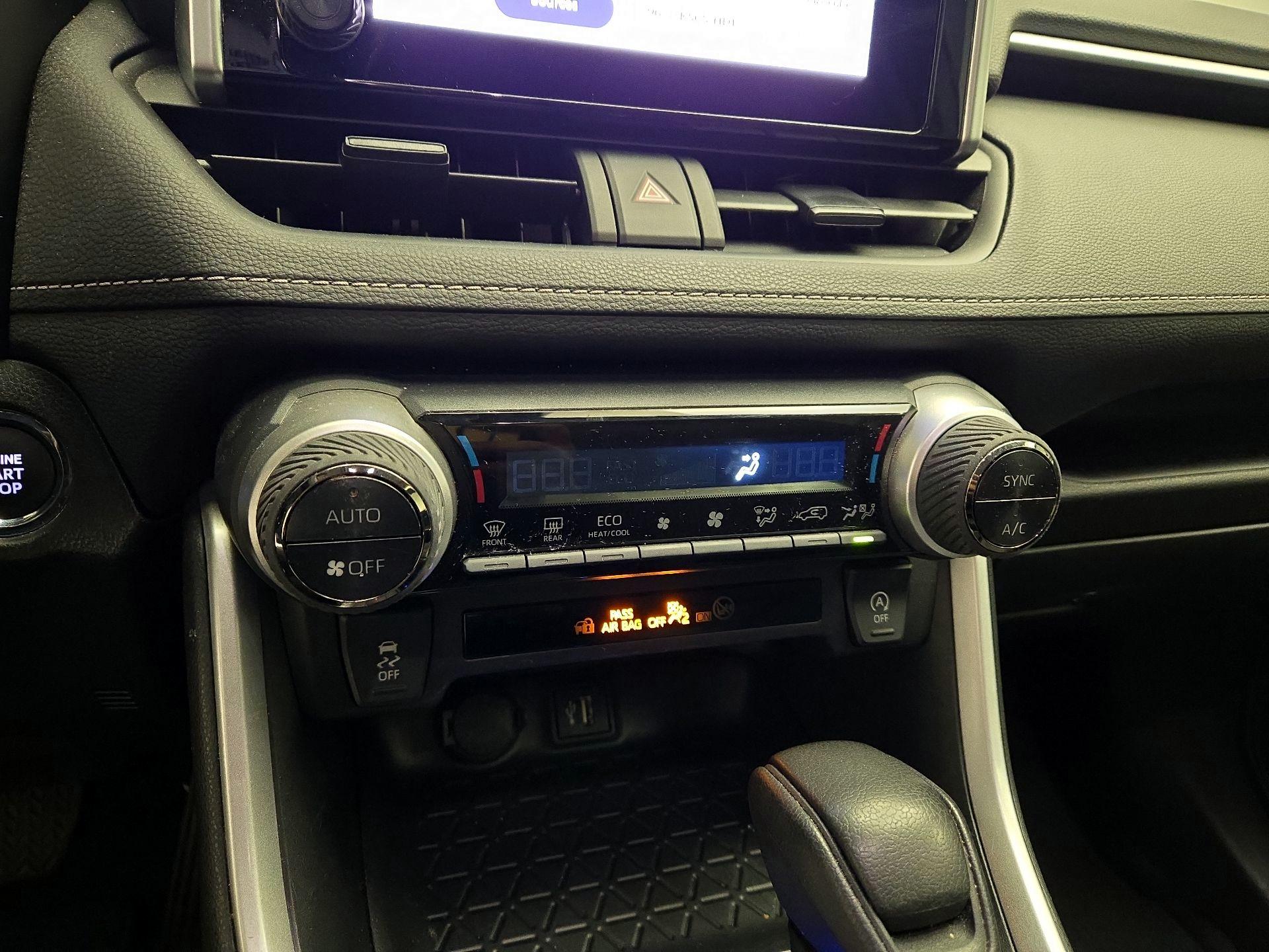 Thumbnail: 2023 Toyota RAV4 - 16