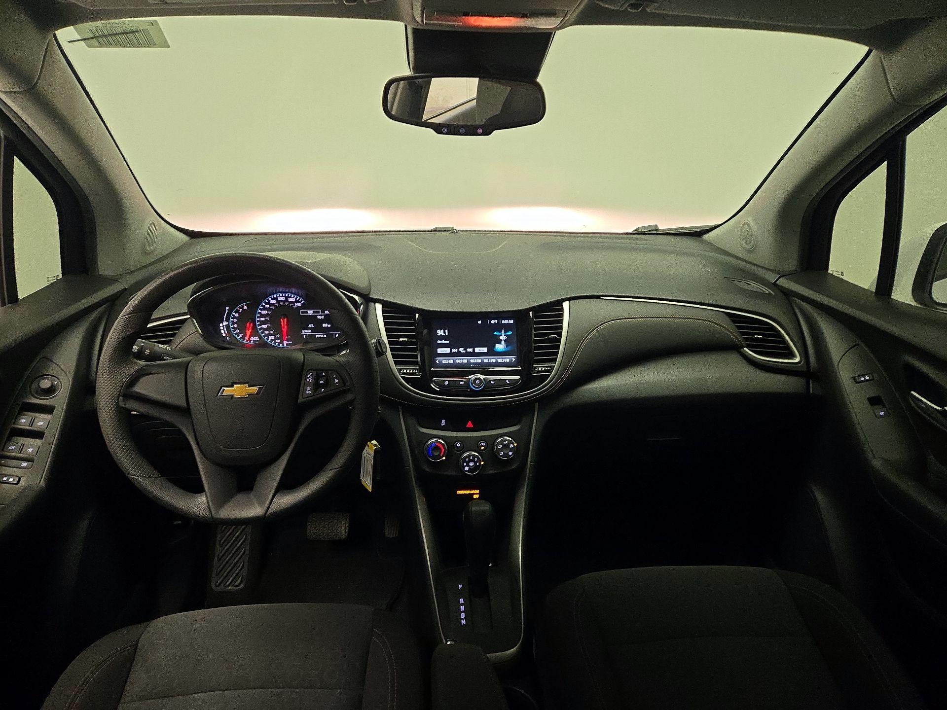 Thumbnail: 2017 Chevrolet Trax - 9