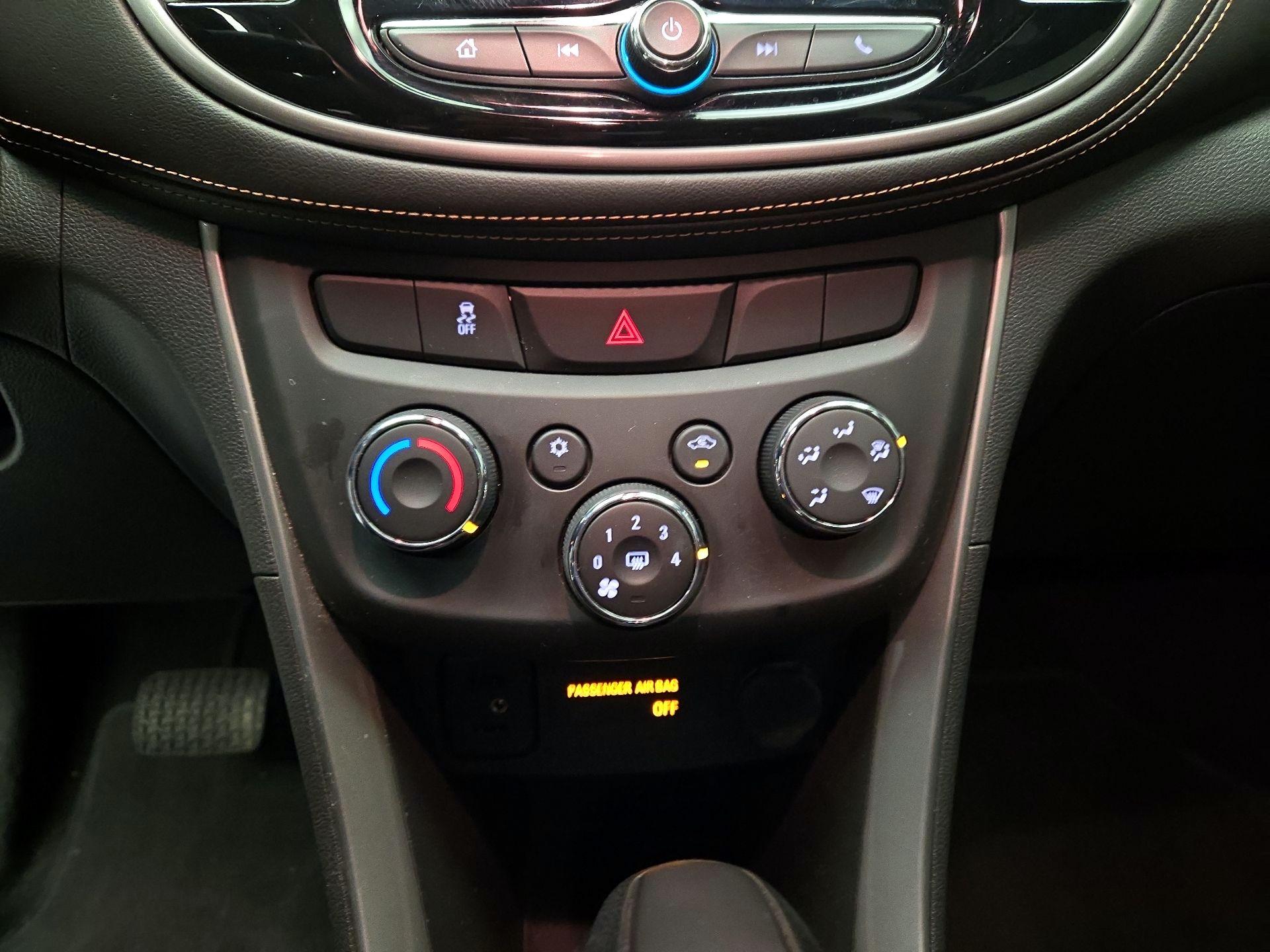 Thumbnail: 2017 Chevrolet Trax - 16