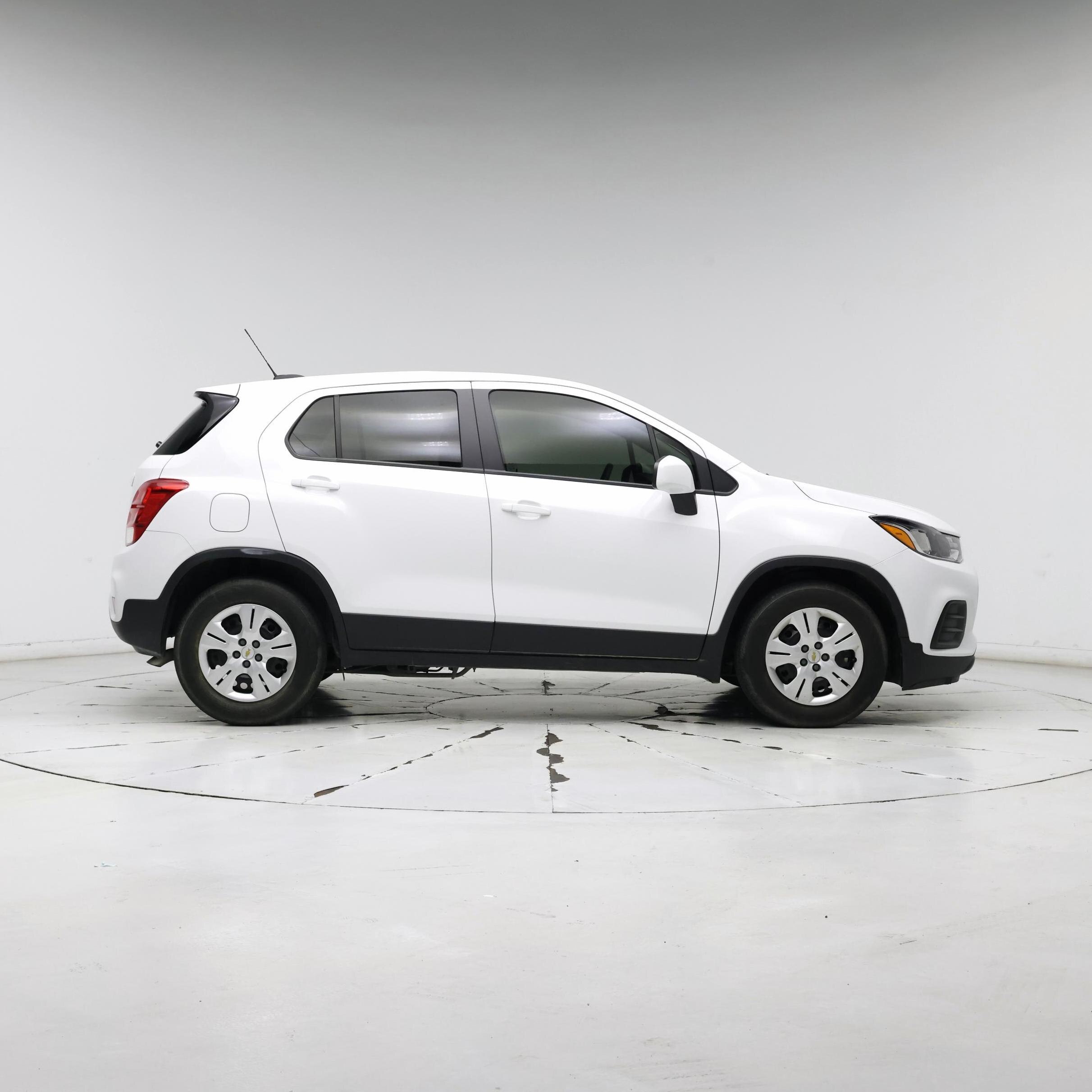 Thumbnail: 2017 Chevrolet Trax - 7