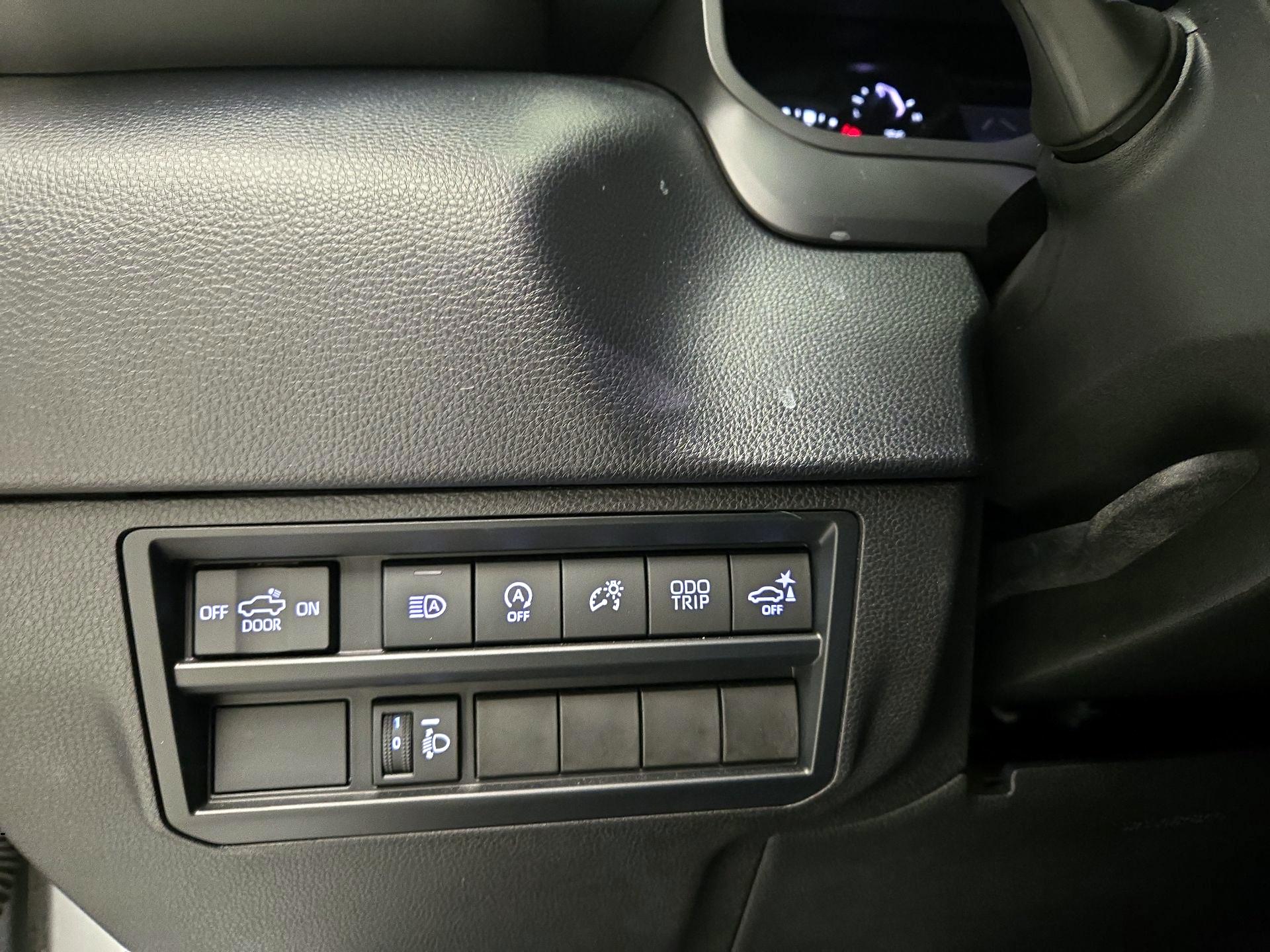 Thumbnail: 2024 Toyota Tundra - 13