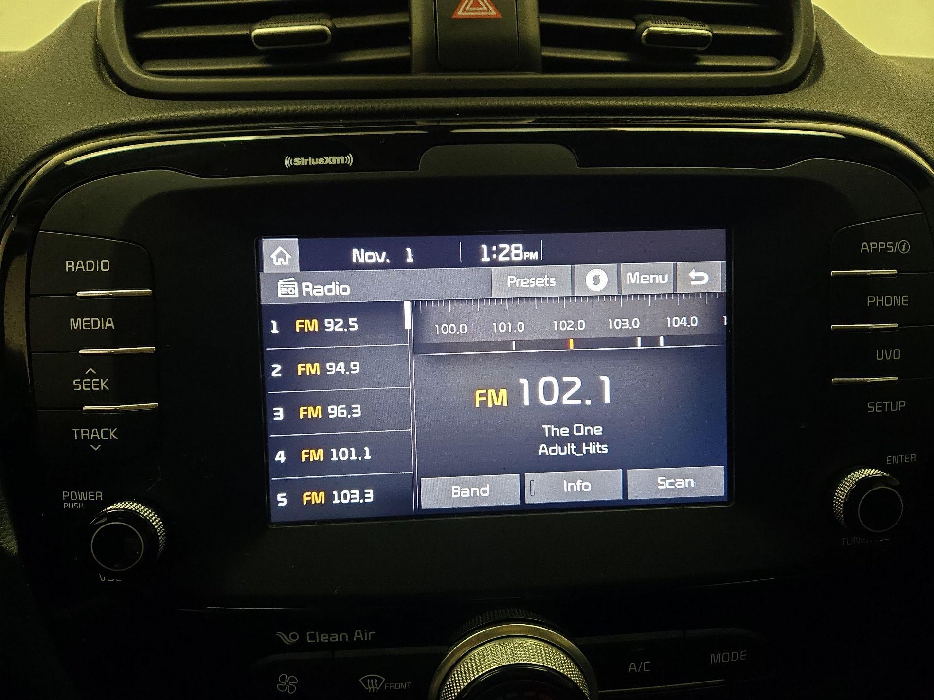 Thumbnail: 2017 Kia Soul - 15