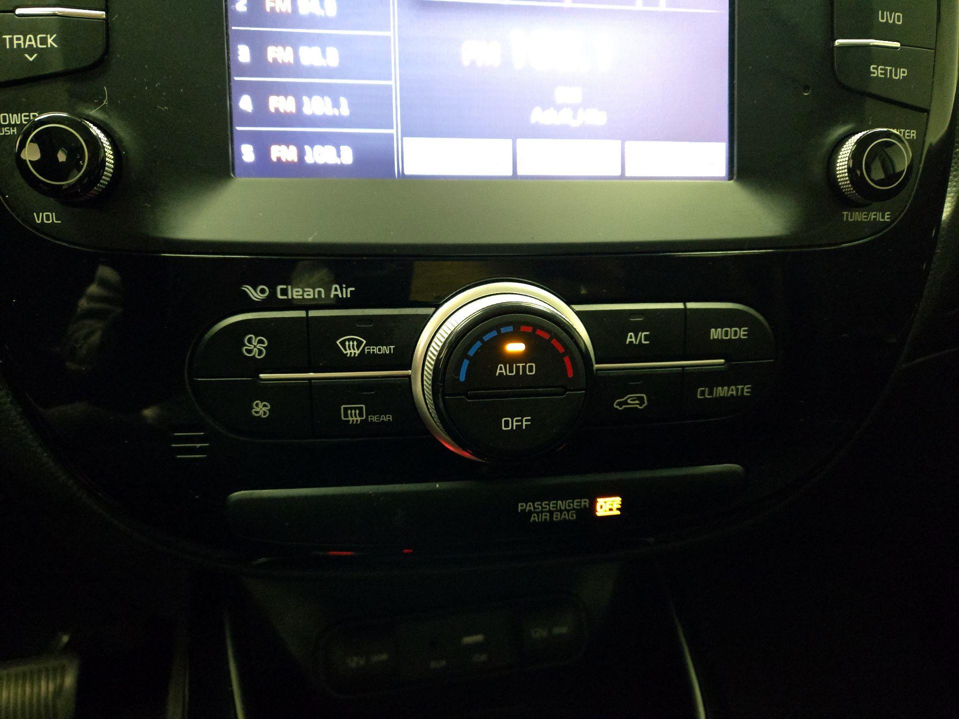 Thumbnail: 2017 Kia Soul - 16