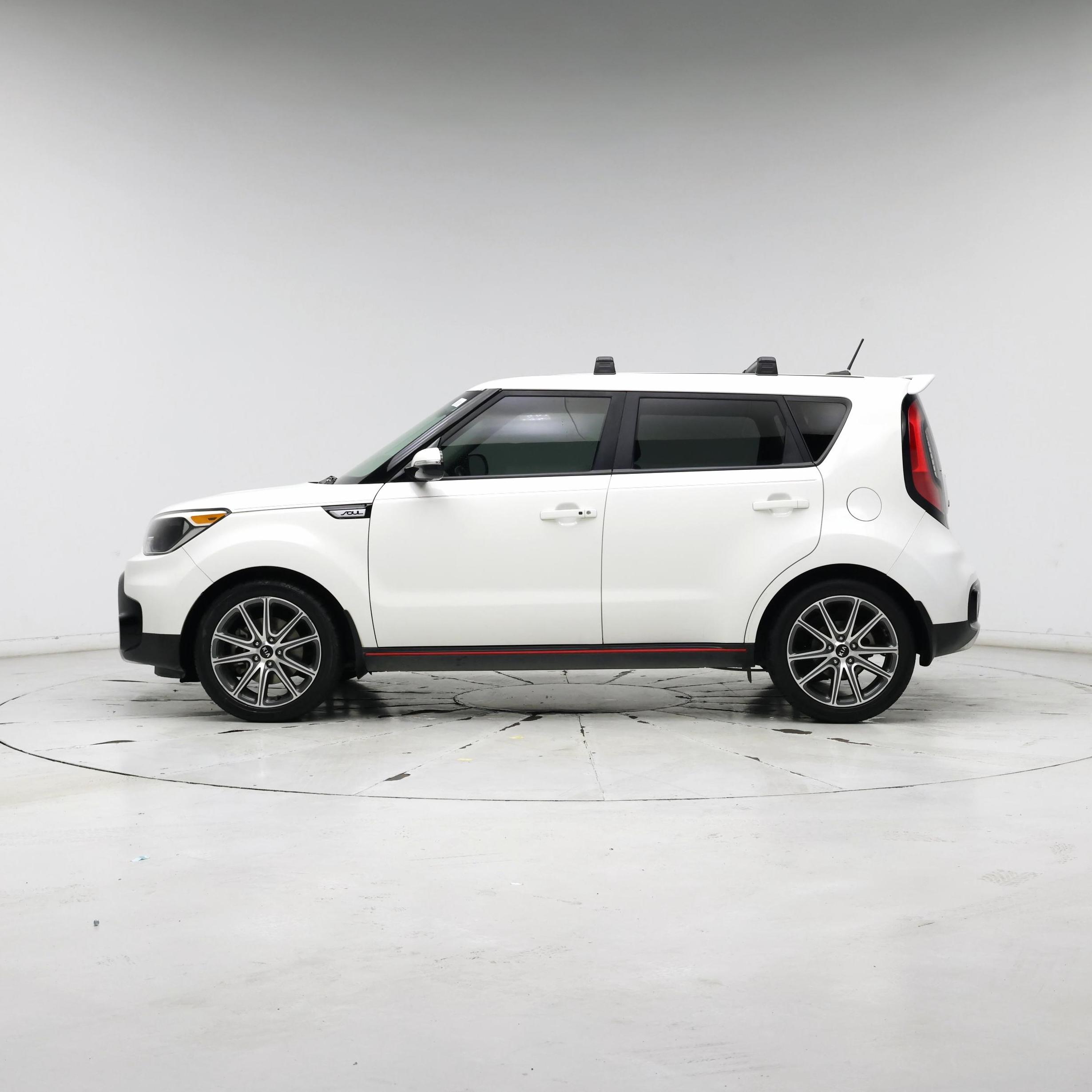 Thumbnail: 2017 Kia Soul - 3