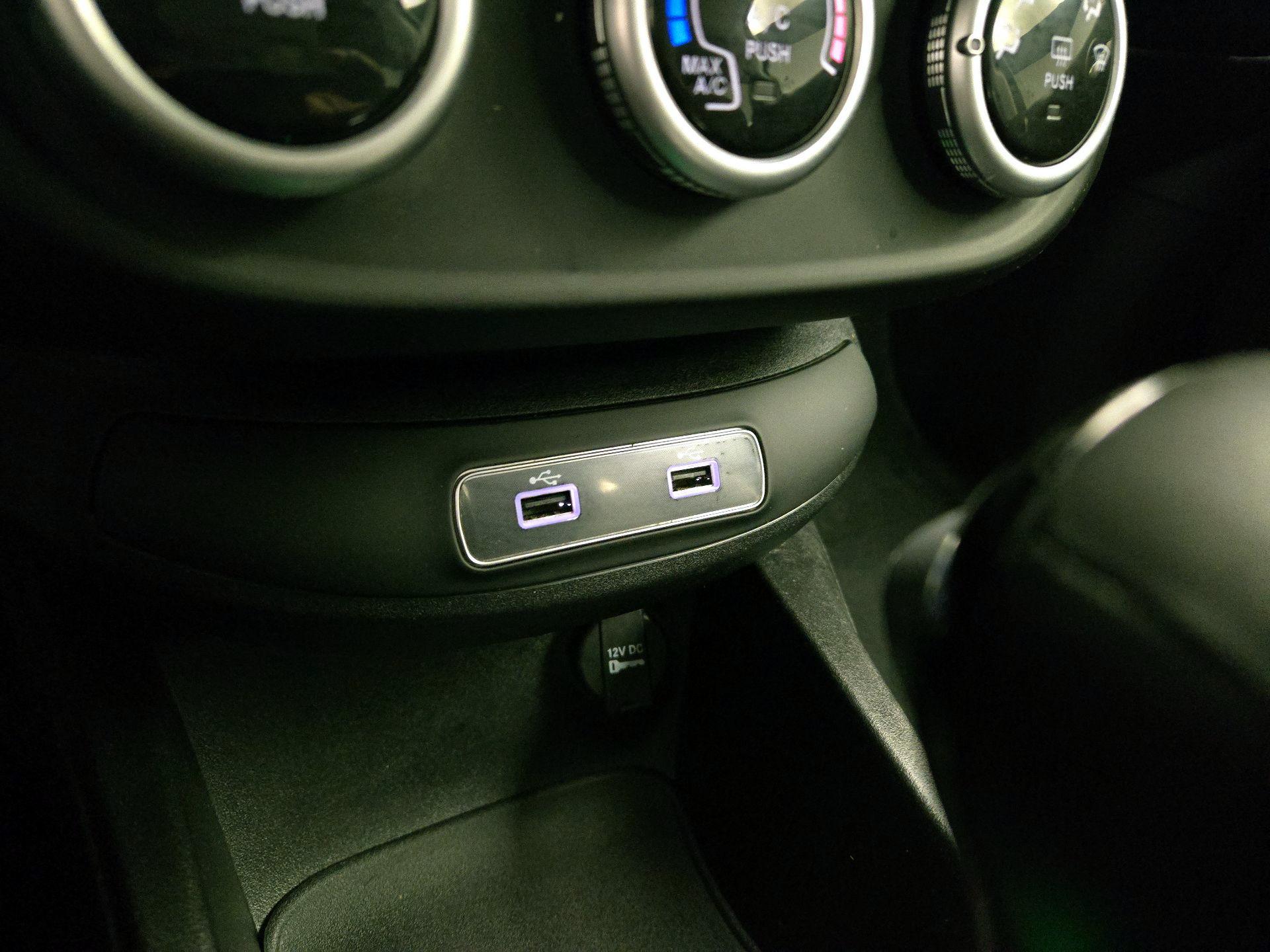 Thumbnail: 2020 Fiat 500X - 18