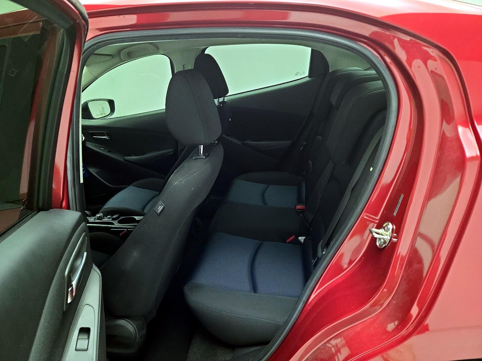 Thumbnail: 2018 Toyota Yaris iA - 18