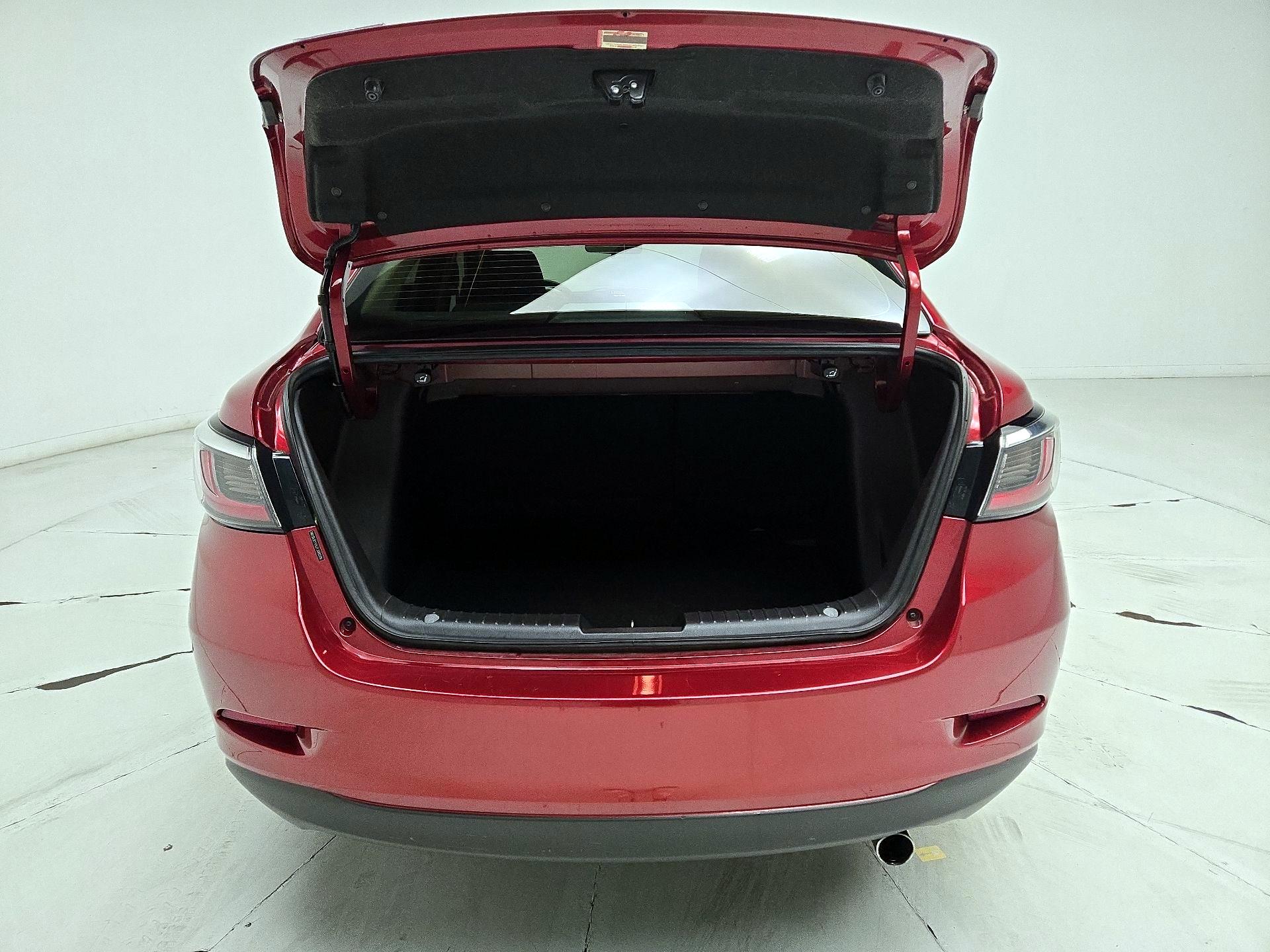 Thumbnail: 2018 Toyota Yaris iA - 19