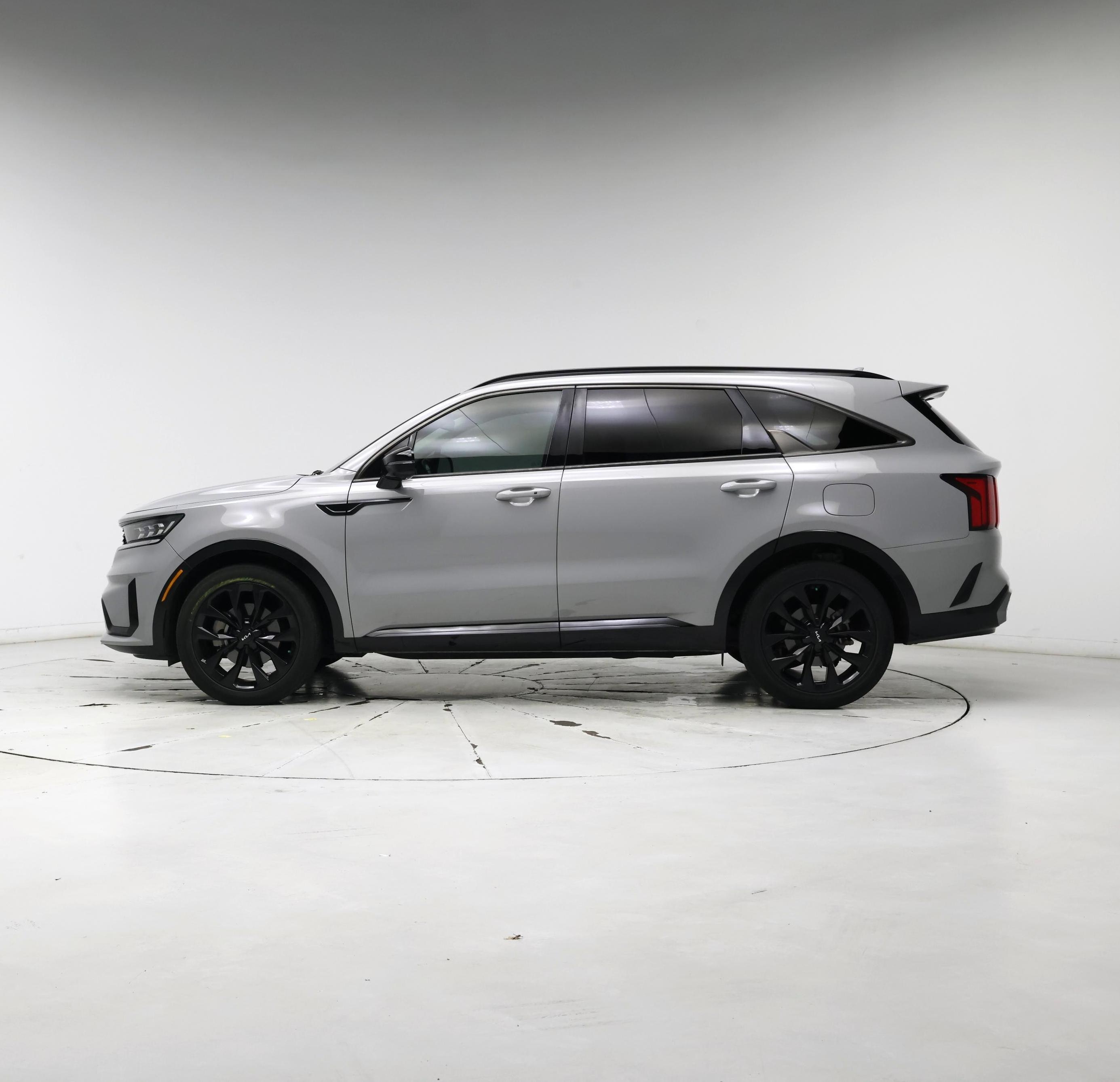 Thumbnail: 2022 Kia Sorento - 3