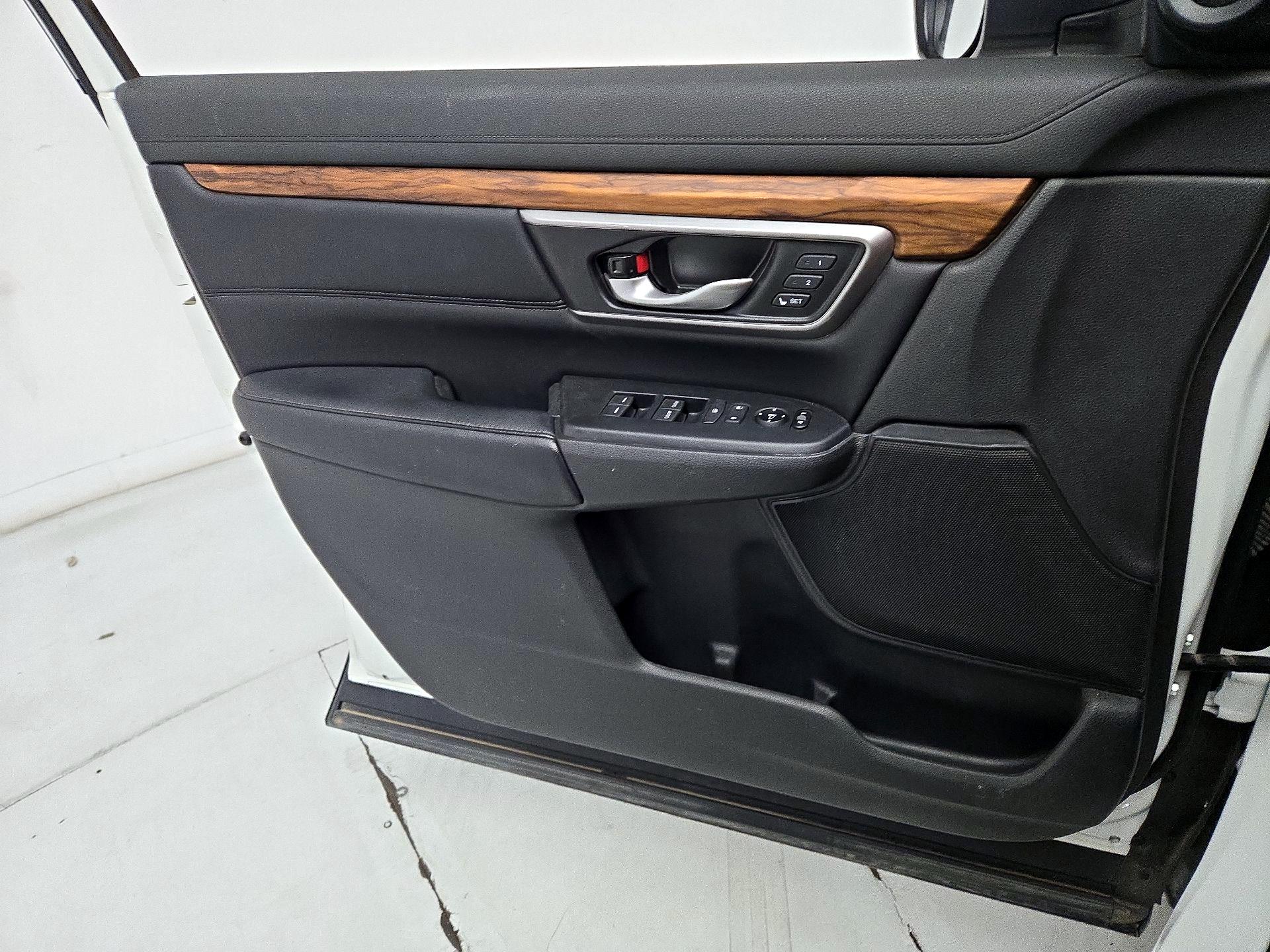 Thumbnail: 2018 Honda CR-V - 12