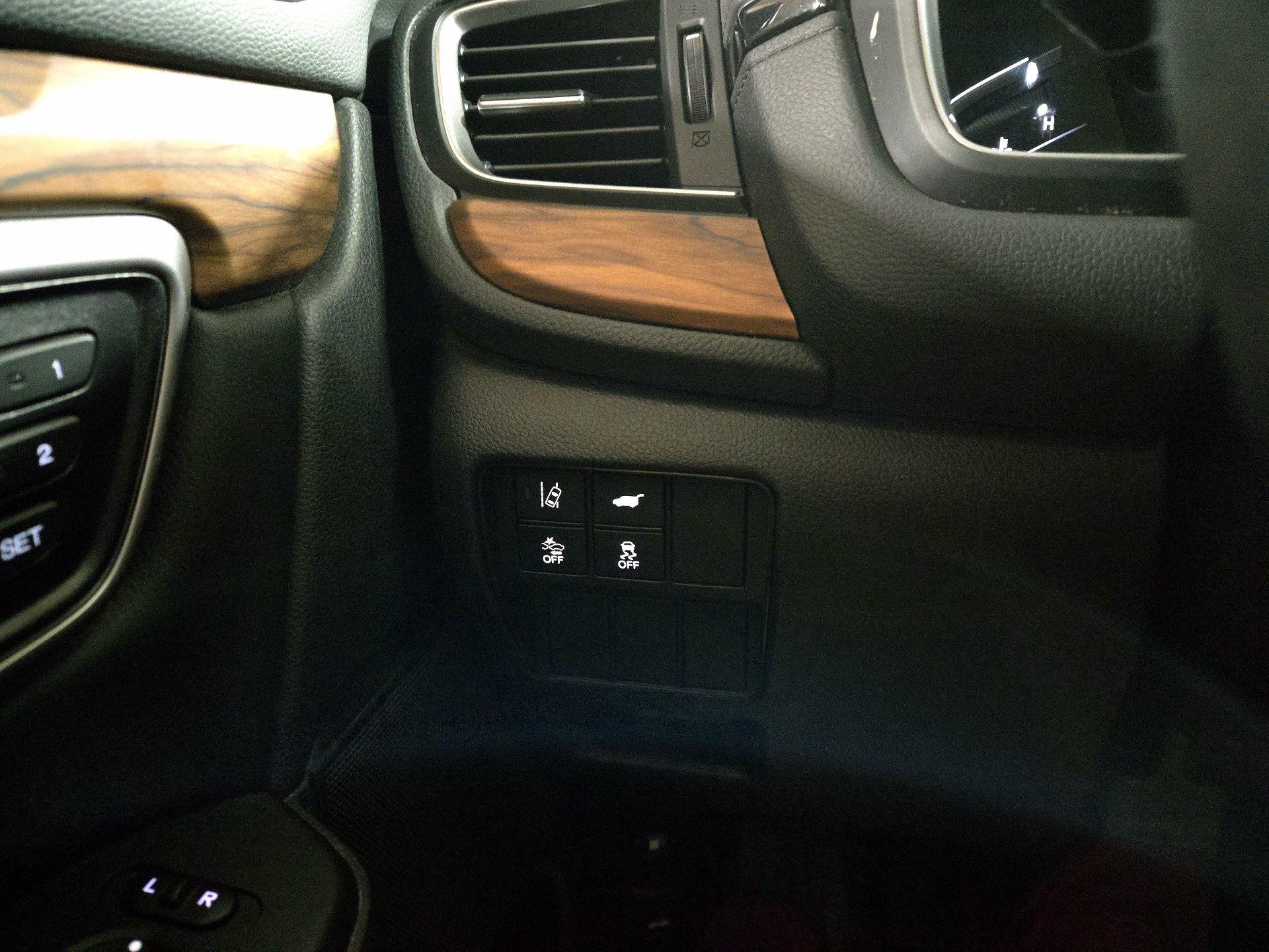 Thumbnail: 2018 Honda CR-V - 13