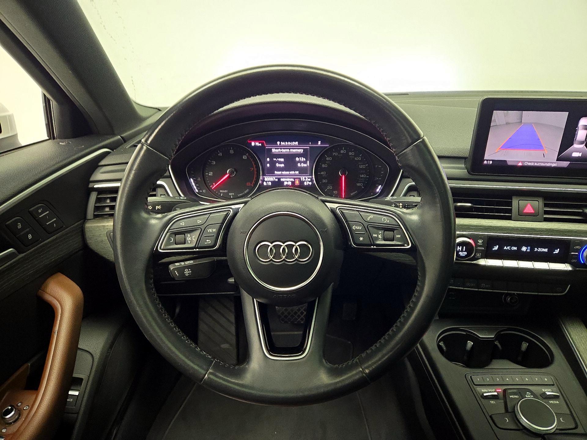 Thumbnail: 2019 Audi A4 - 10