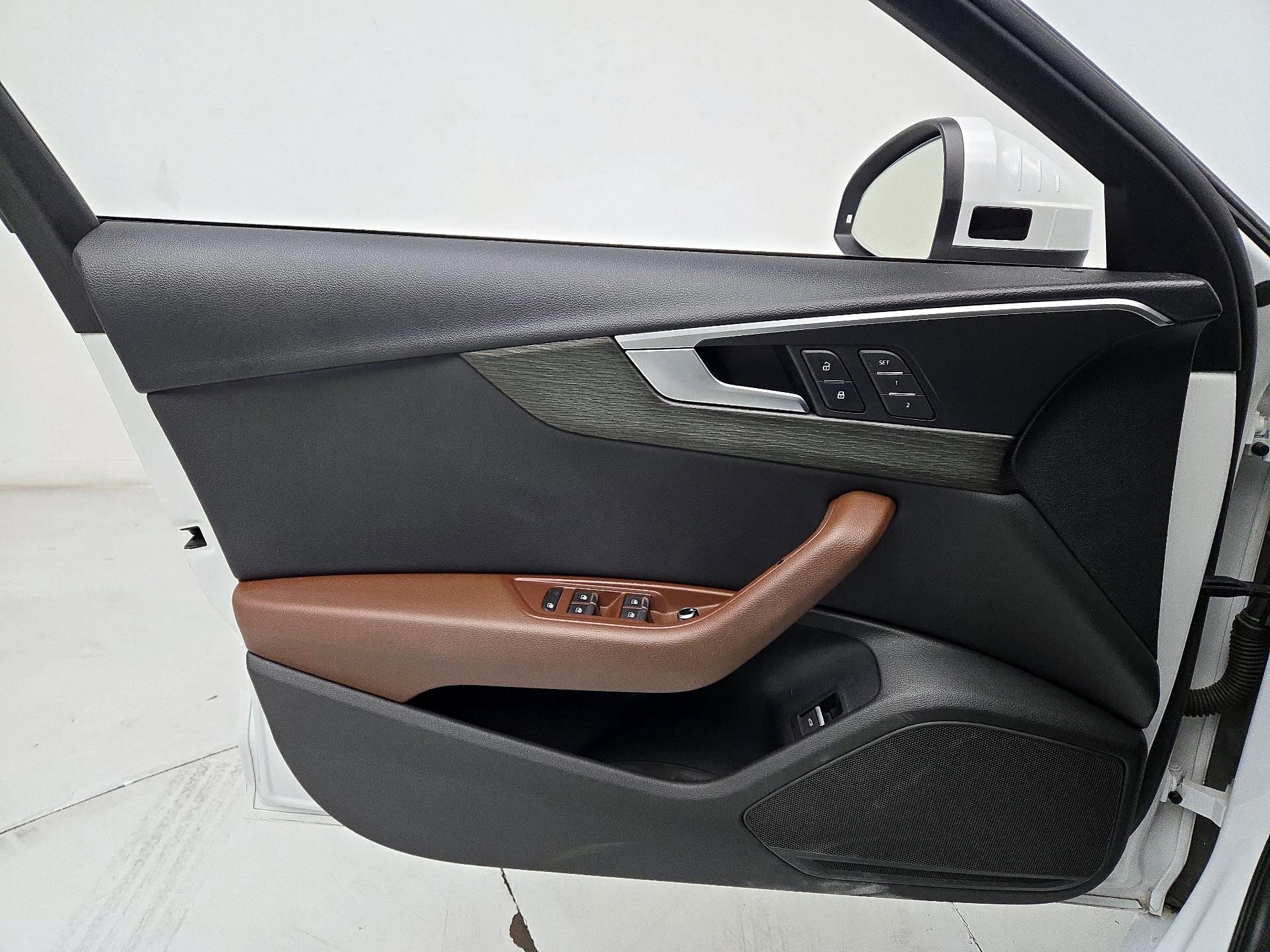 Thumbnail: 2019 Audi A4 - 12