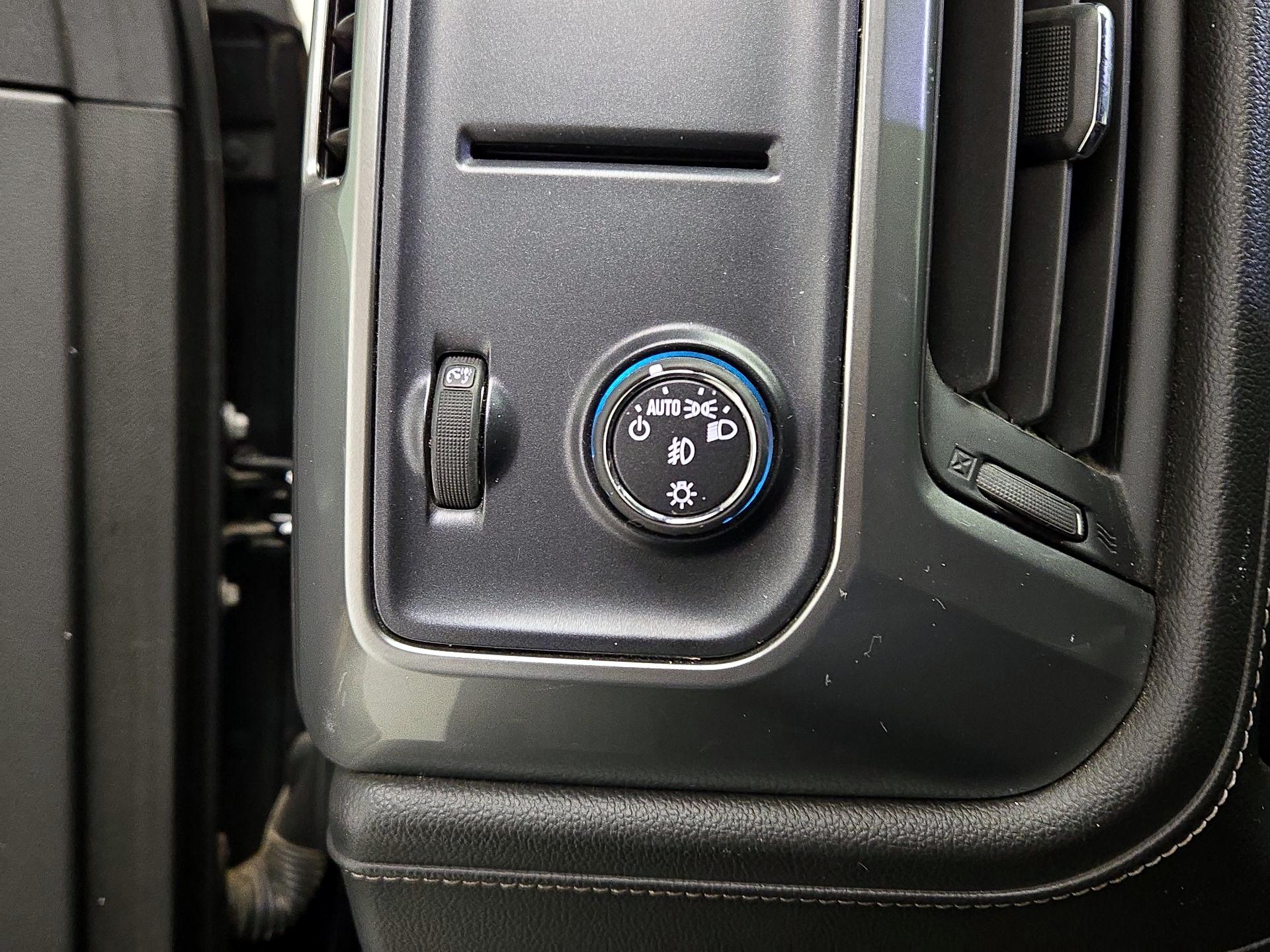 Thumbnail: 2014 Chevrolet Silverado 1500 - 13