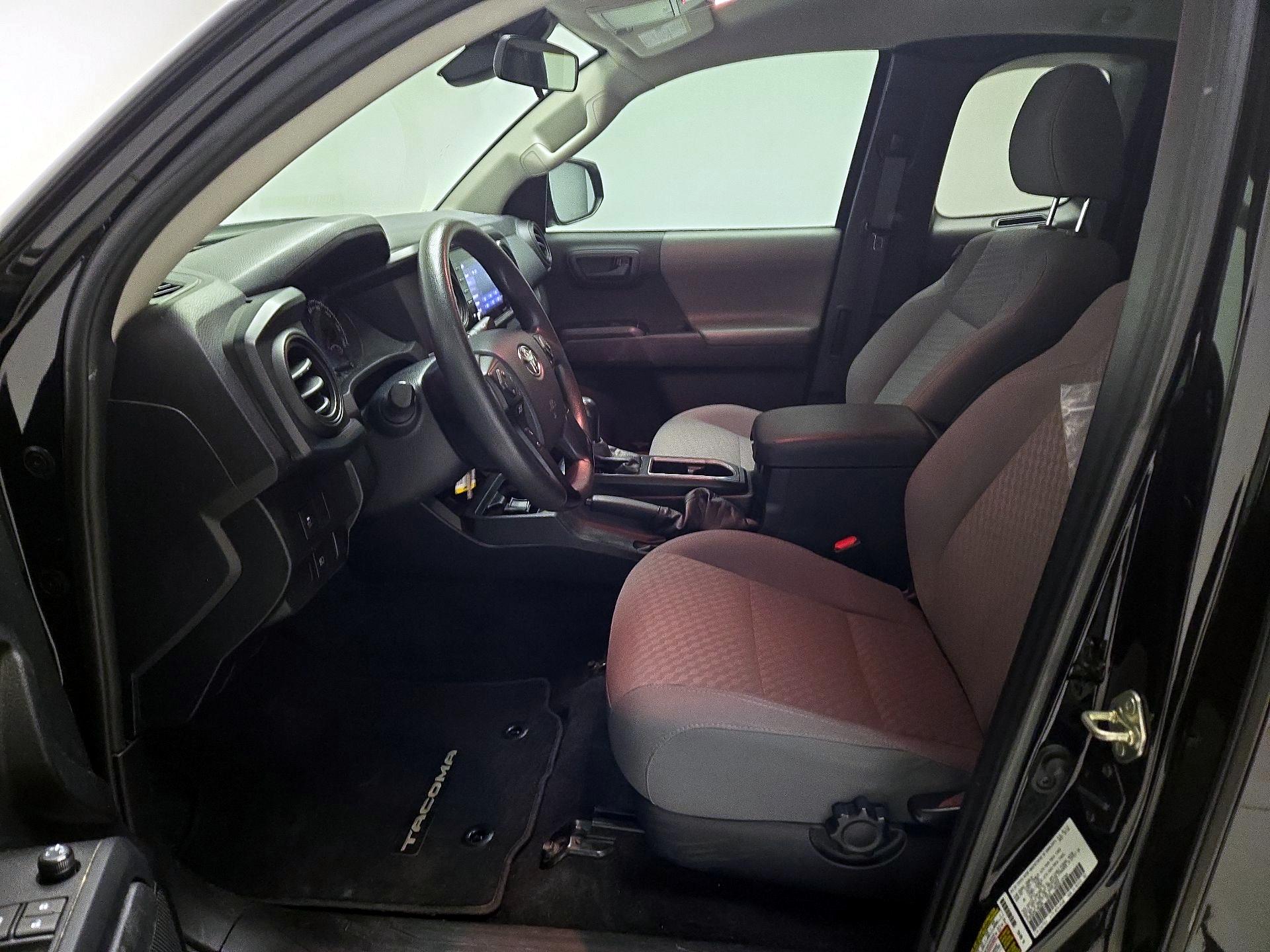 Thumbnail: 2020 Toyota Tacoma - 11