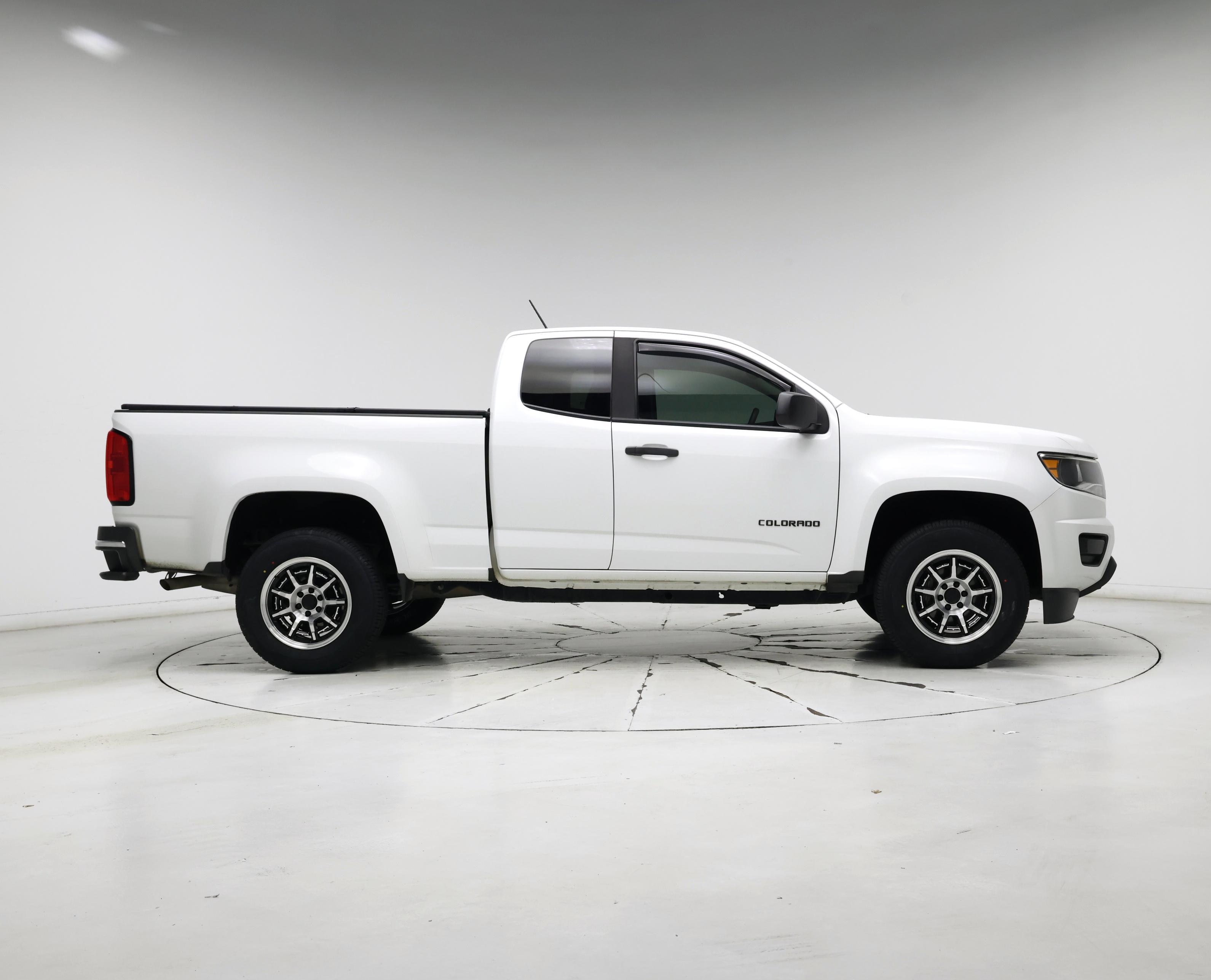 Thumbnail: 2019 Chevrolet Colorado - 7