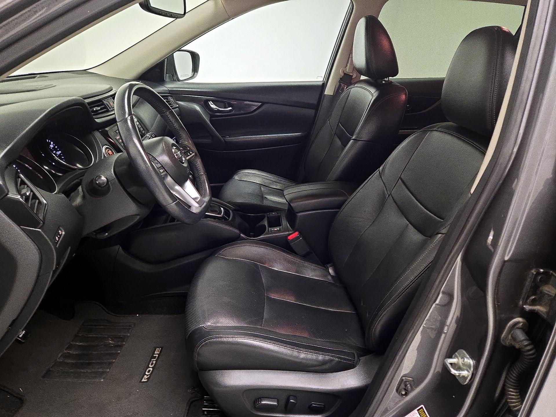 Thumbnail: 2018 Nissan Rogue - 11