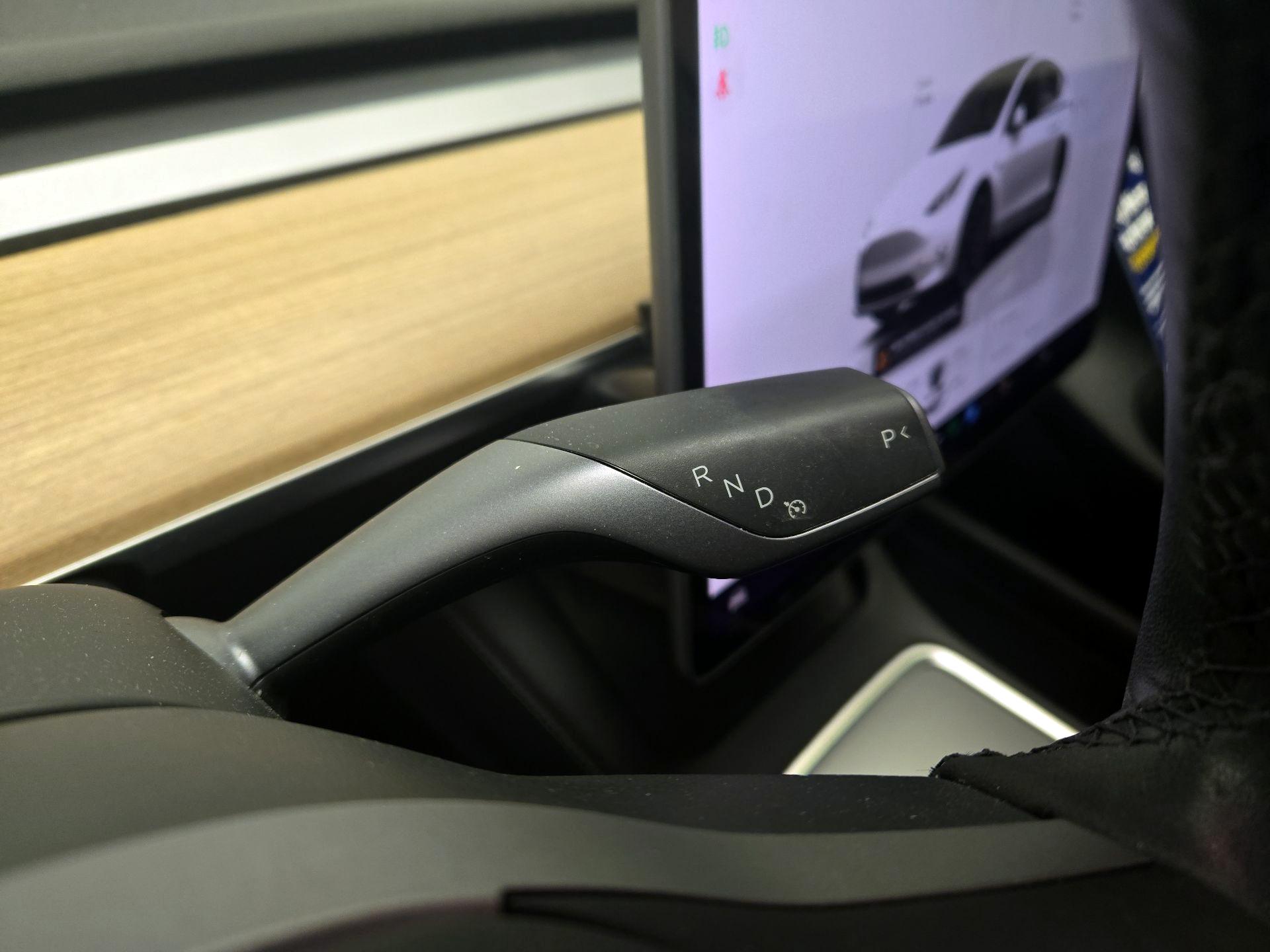 Thumbnail: 2022 Tesla Model Y - 17